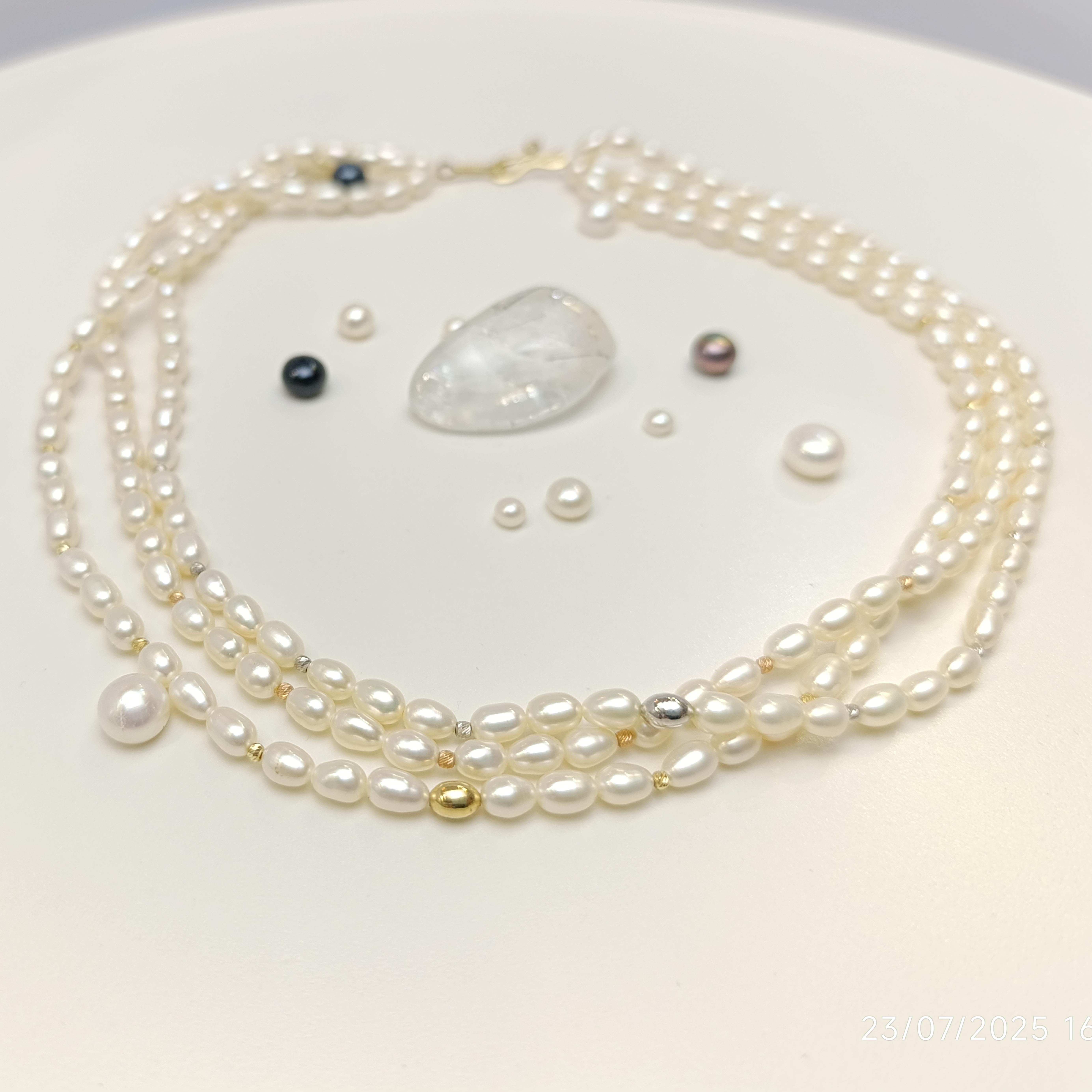 Dorika Toplu Üç Sıralı Oval Gerçek İncili Gerdanlık Kolye 14 Ayar Altın HD VİDEOLU