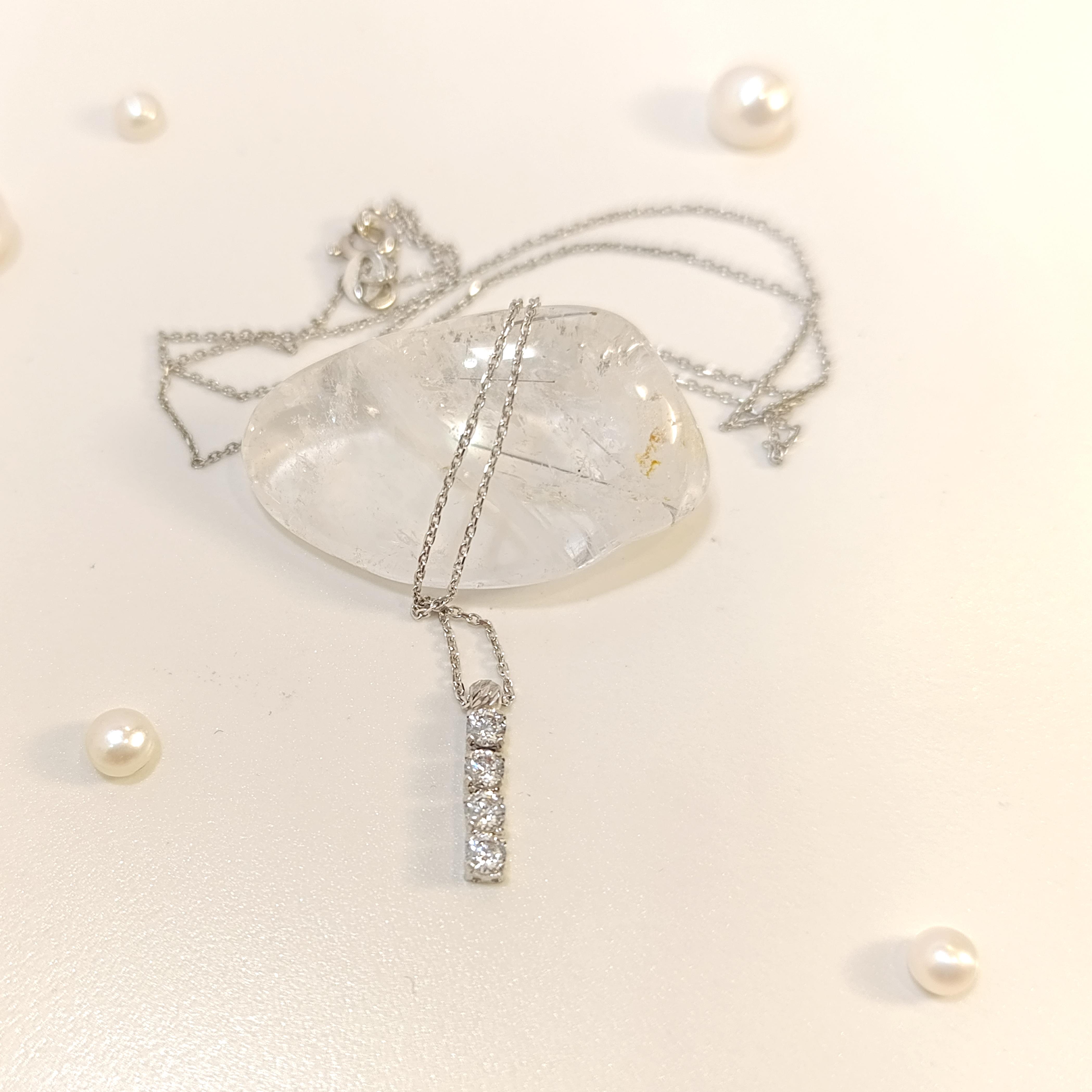 Dört Taş Kolye 14 Ayar Altın 4K VİDEOLU