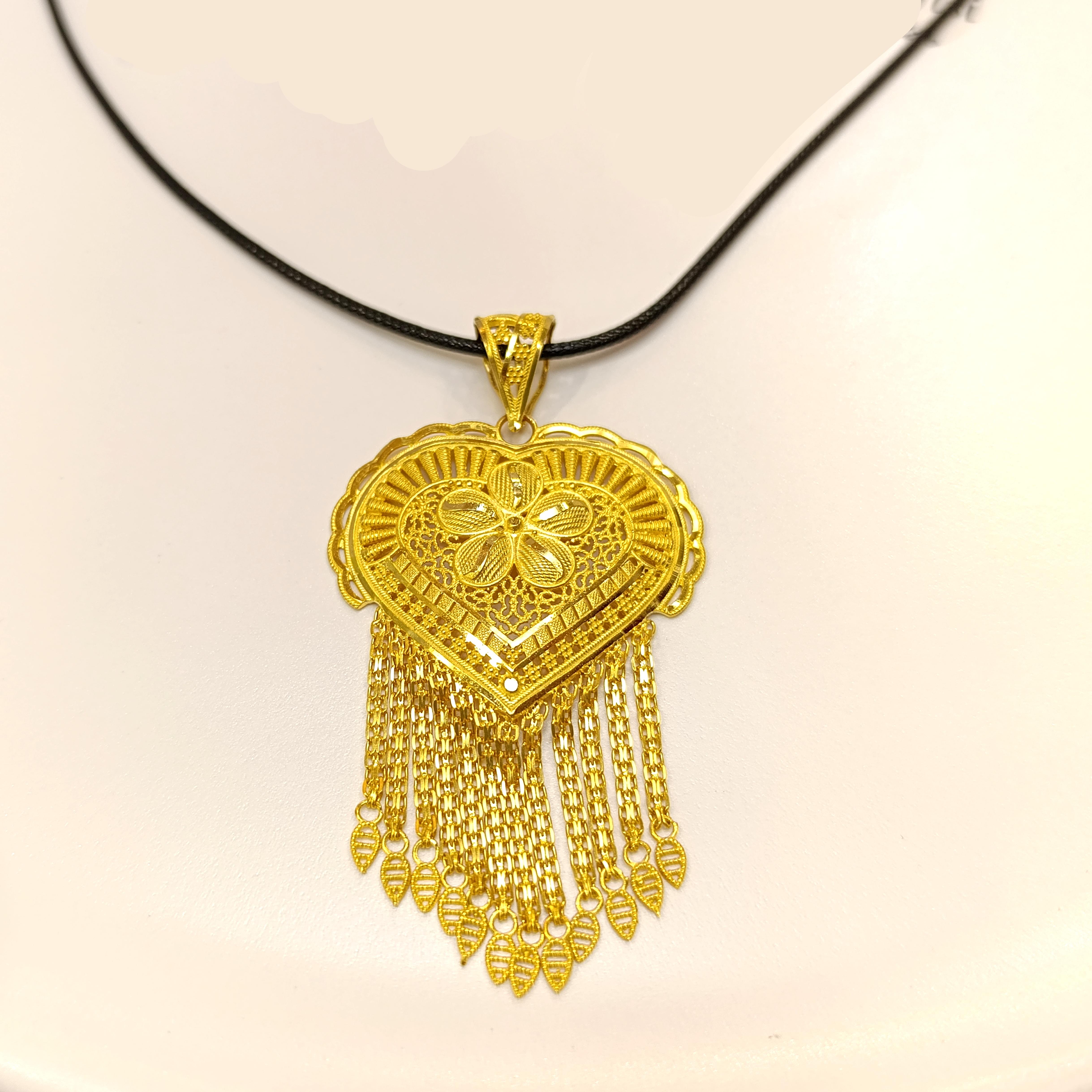 Hint İşi Kolye 14 Ayar Altın HD VİDEOLU