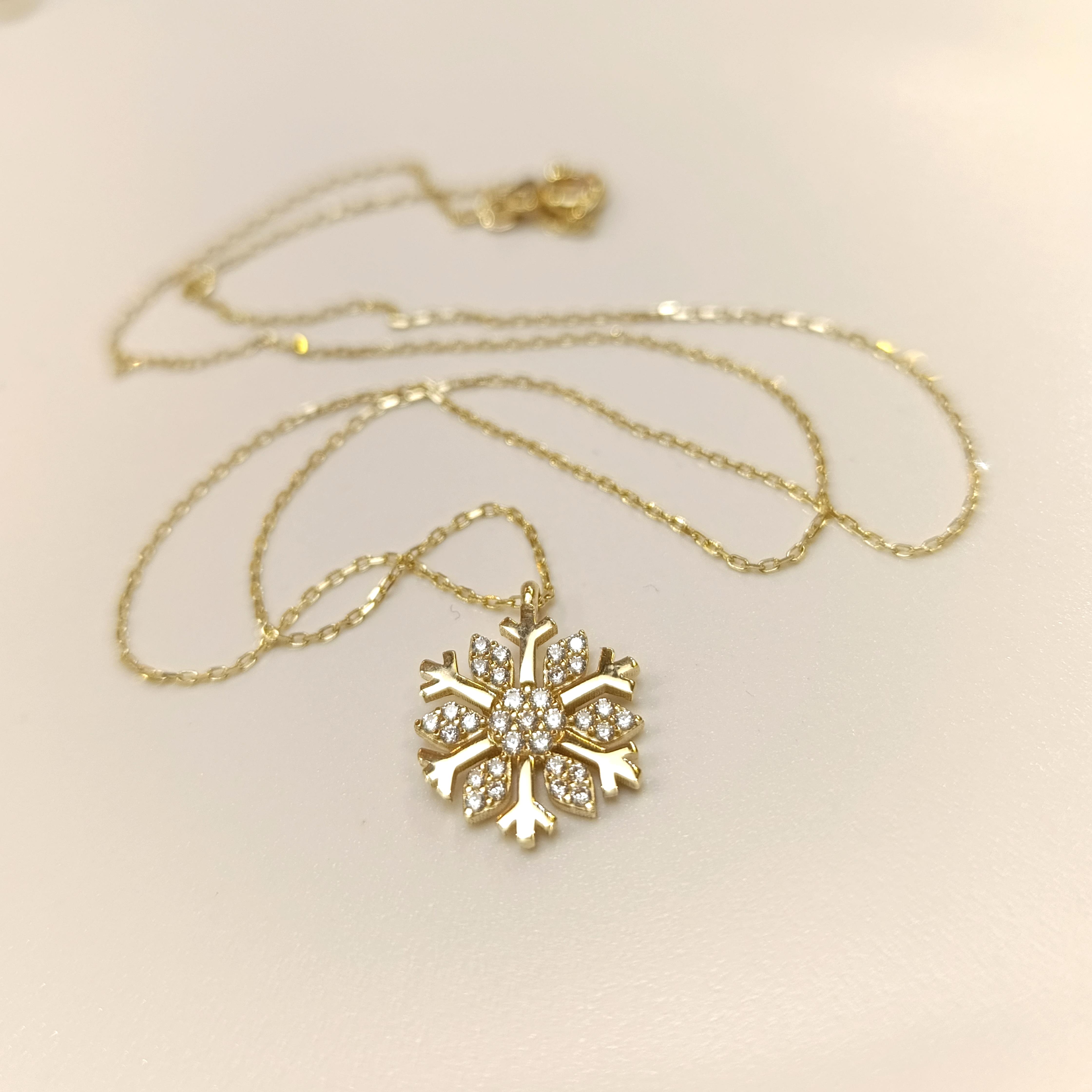 Kar Tanesi Kolye 14 Ayar Altın HD VİDEOLU