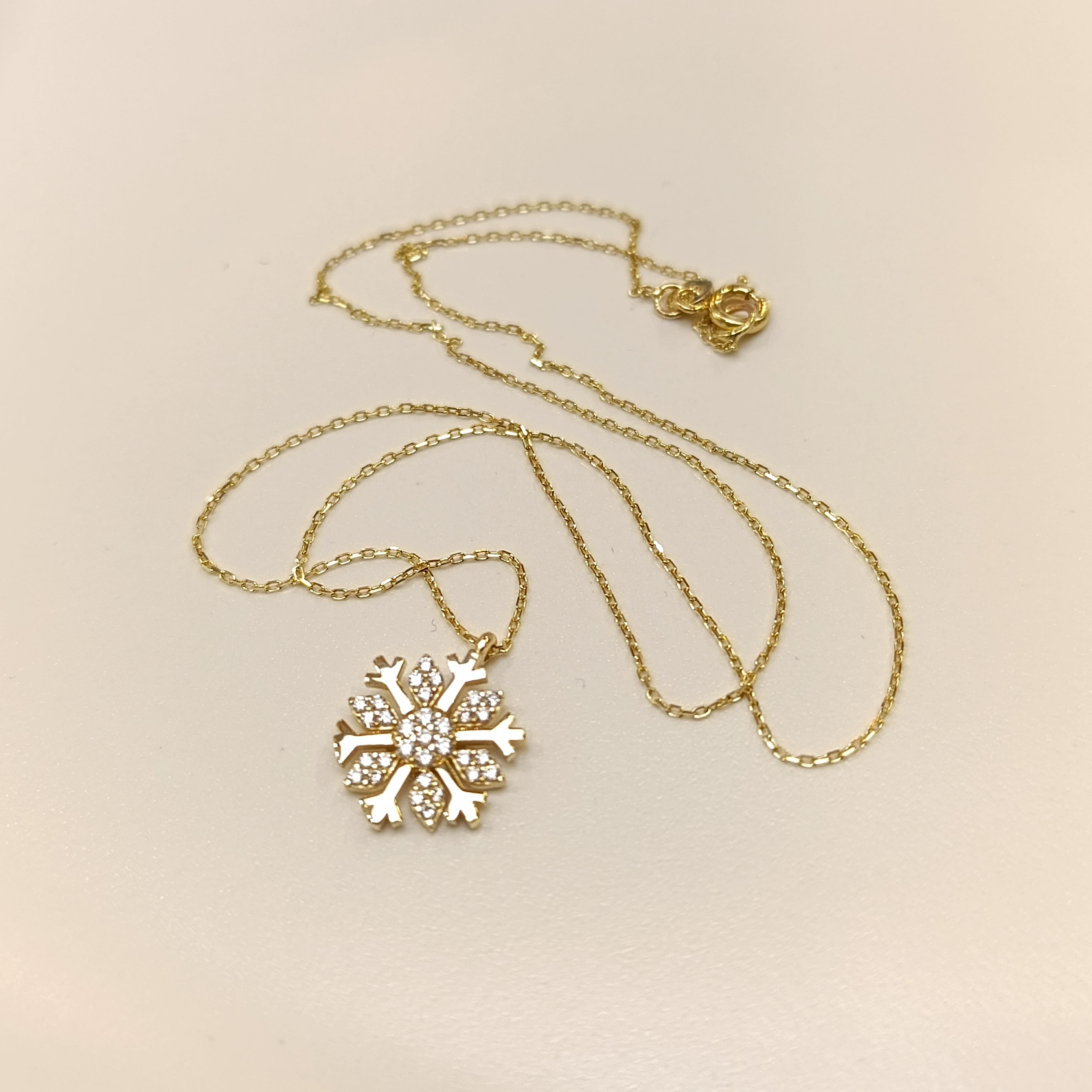 Kar Tanesi Kolye 14 Ayar Altın HD VİDEOLU