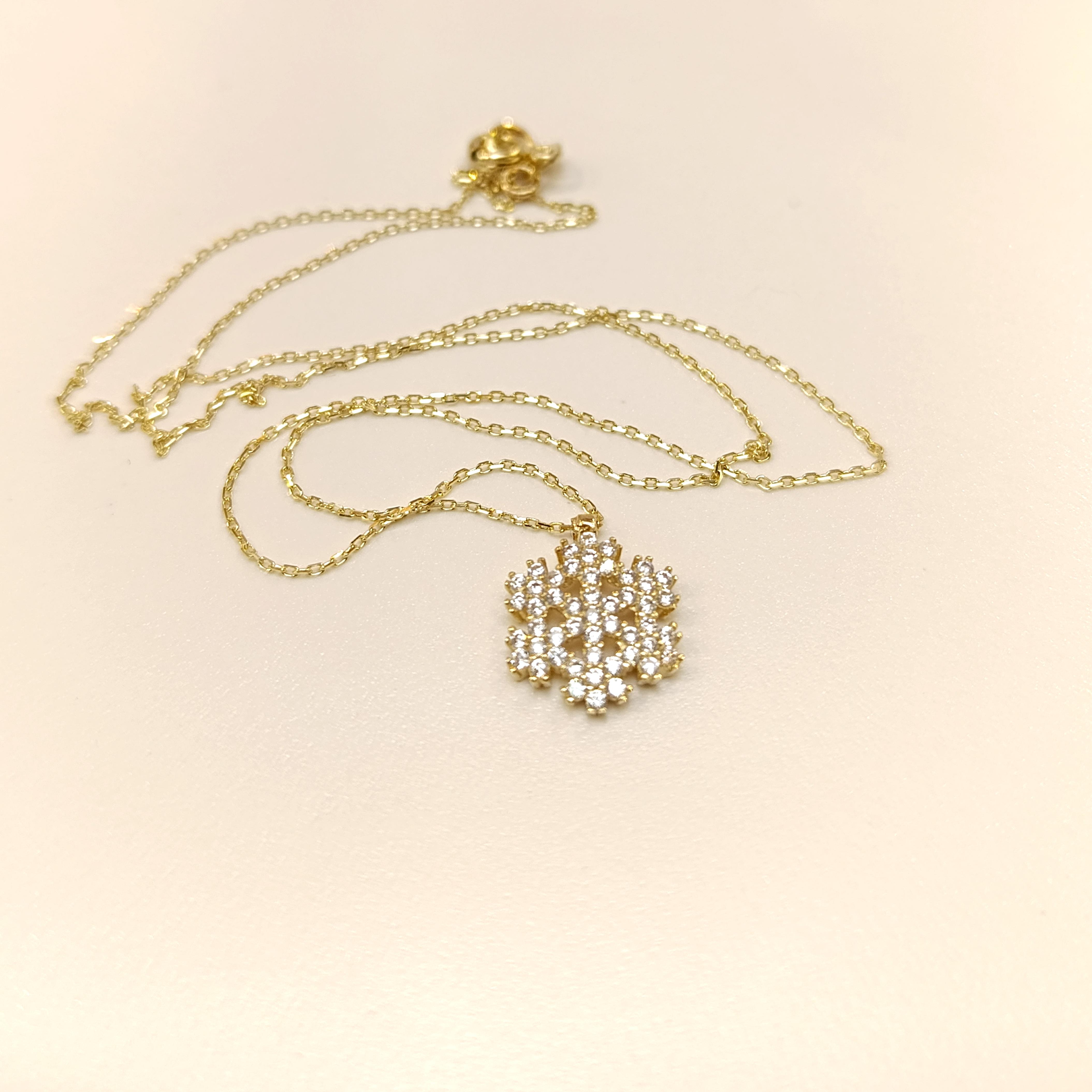 Kar Tanesi Kolye 14 Ayar Altın HD VİDEOLU