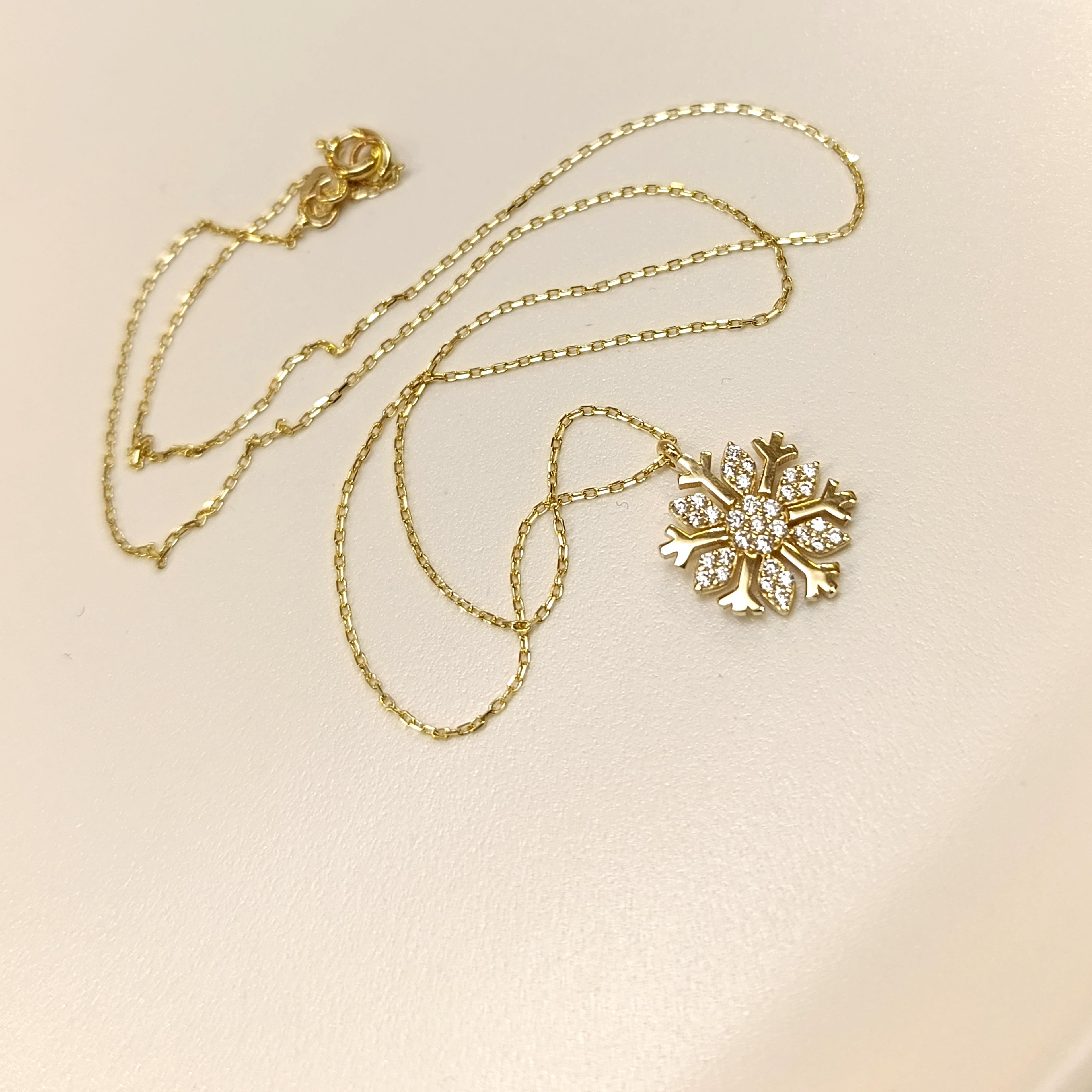 Kar Tanesi Kolye 14 Ayar Altın HD VİDEOLU