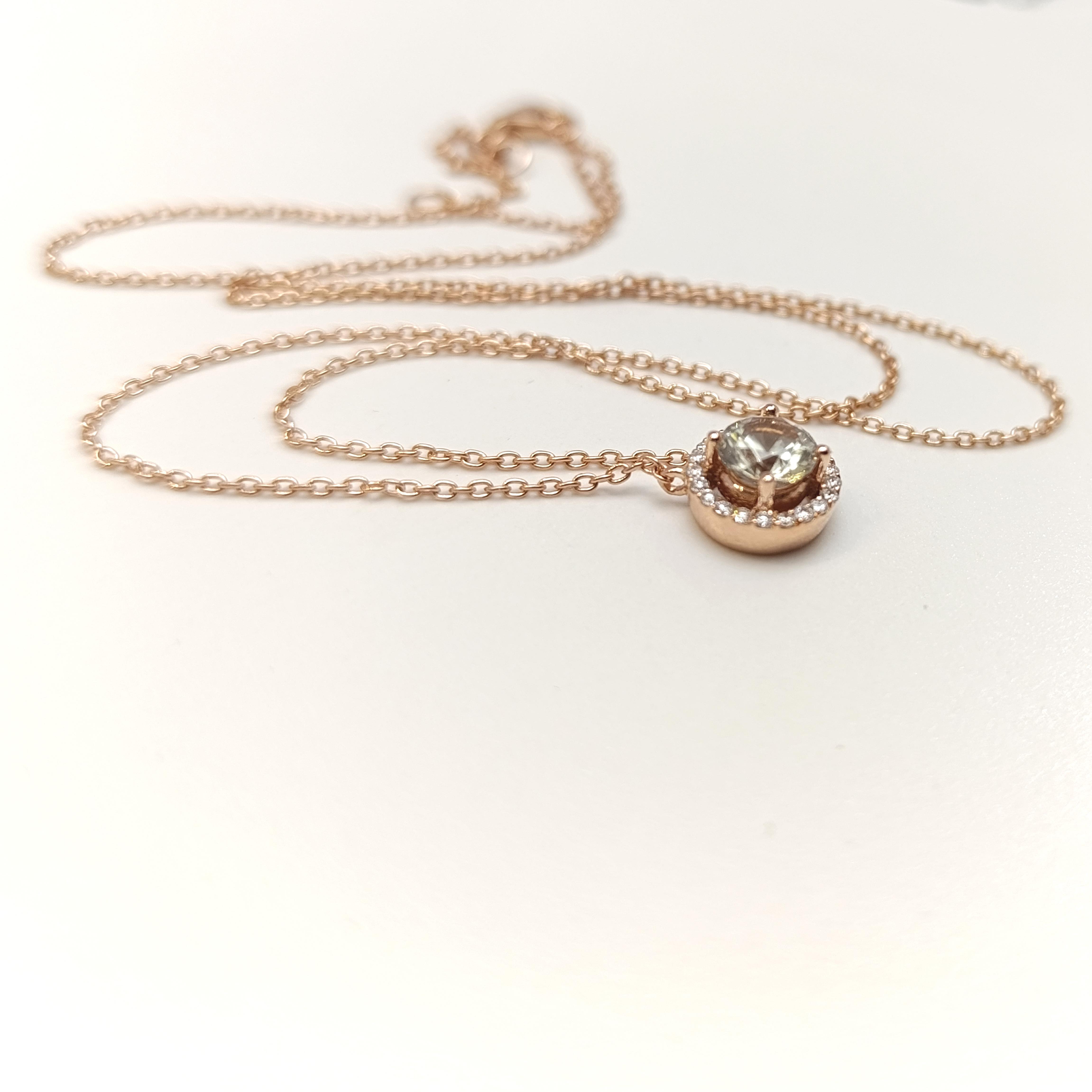 Kenarı Pırlanta ve Ortası Has Taşlı Kolye 18 Ayar Altın HD VİDEOLU