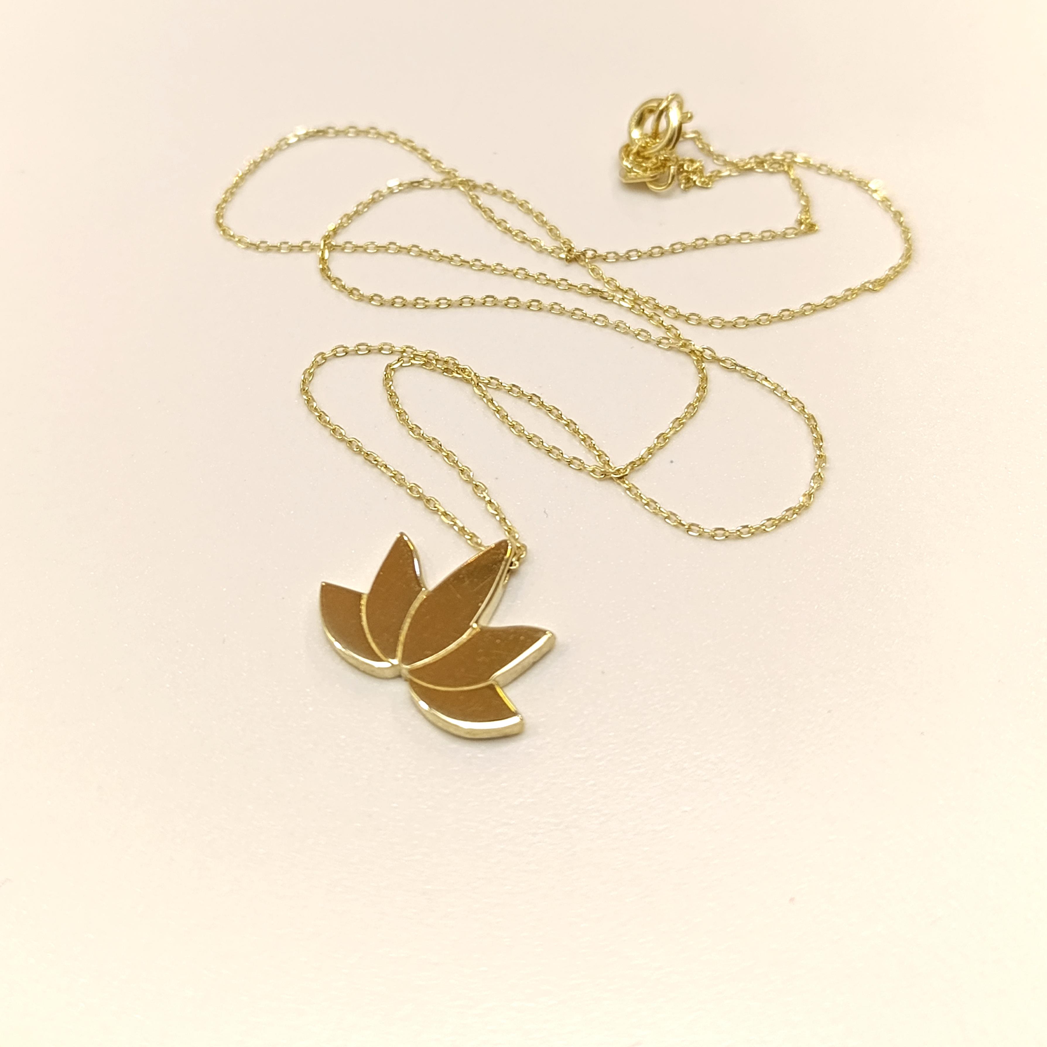 Lotus Çiçeği Kolye 14 Ayar Altın  HD VİDEOLU