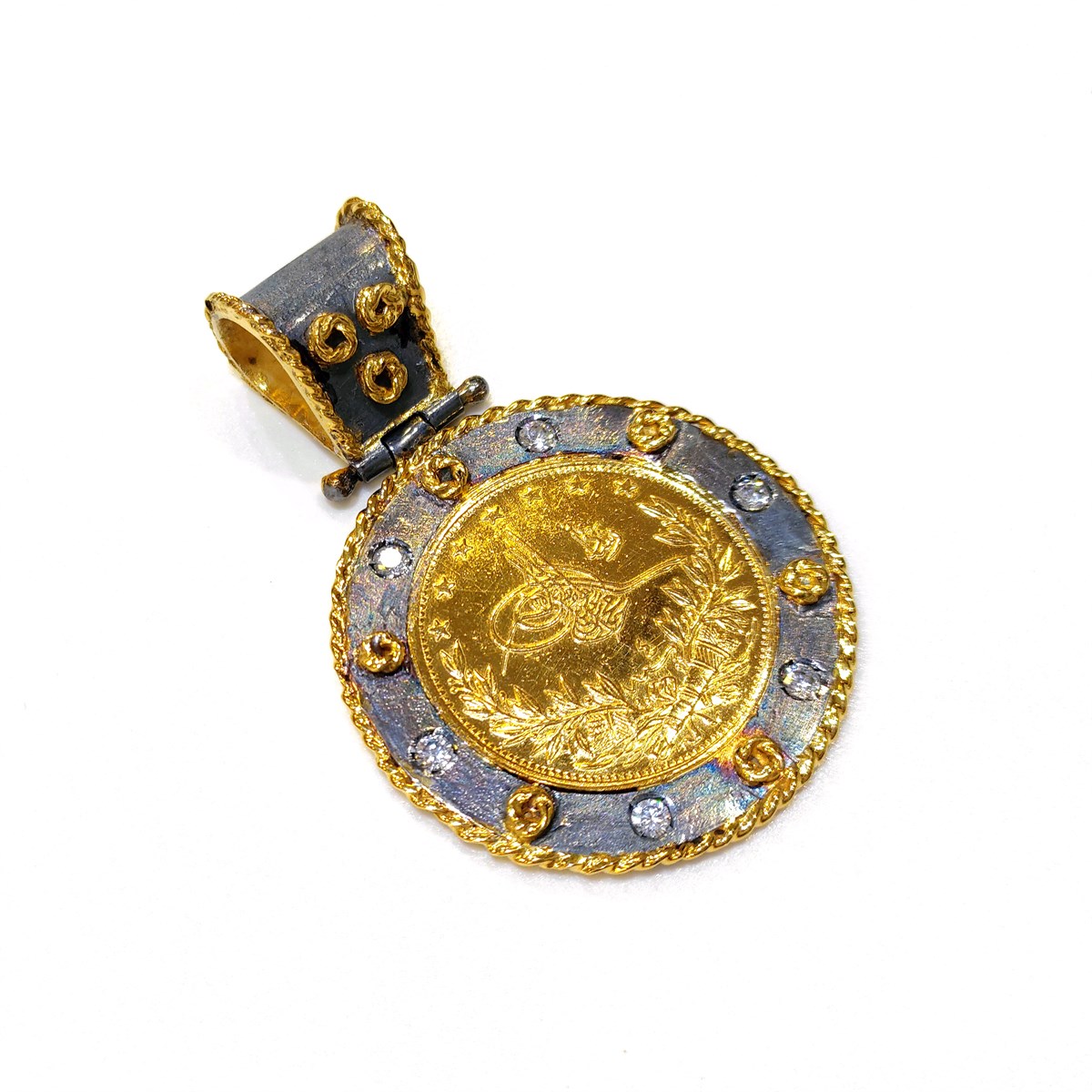 Reşat Tam Altın Özel El İşi Çerçeveli Kolye