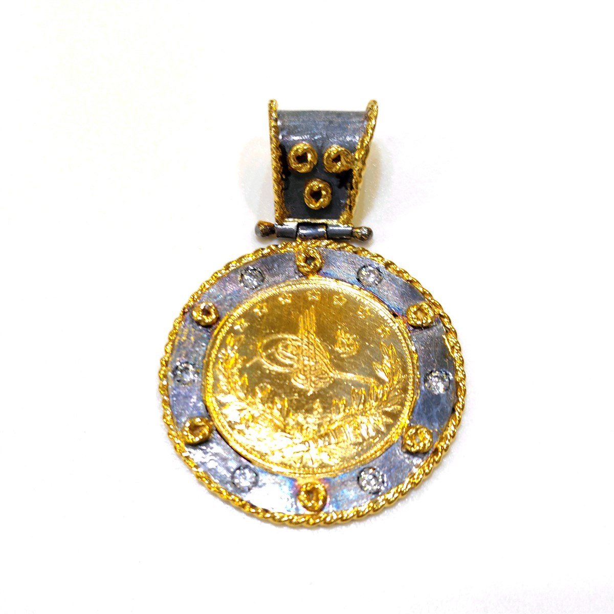 Reşat Tam Altın Özel El İşi Çerçeveli Kolye