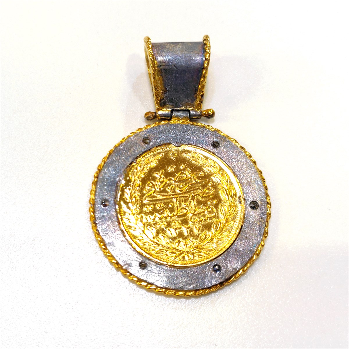 Reşat Tam Altın Özel El İşi Çerçeveli Kolye