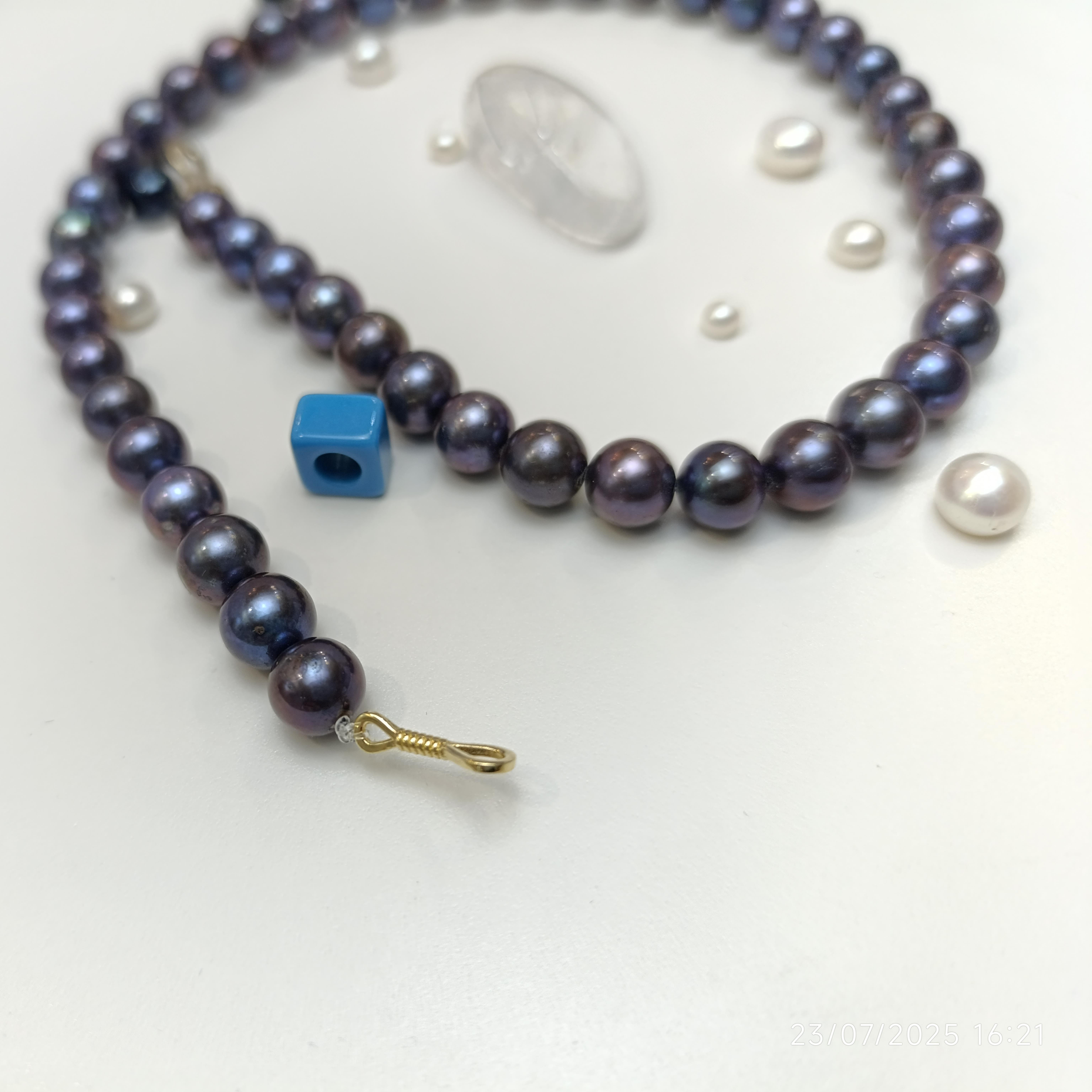 Siyah Gerçek İnci Gerdanlık Kolye 14 Ayar Altın HD VİDEOLU