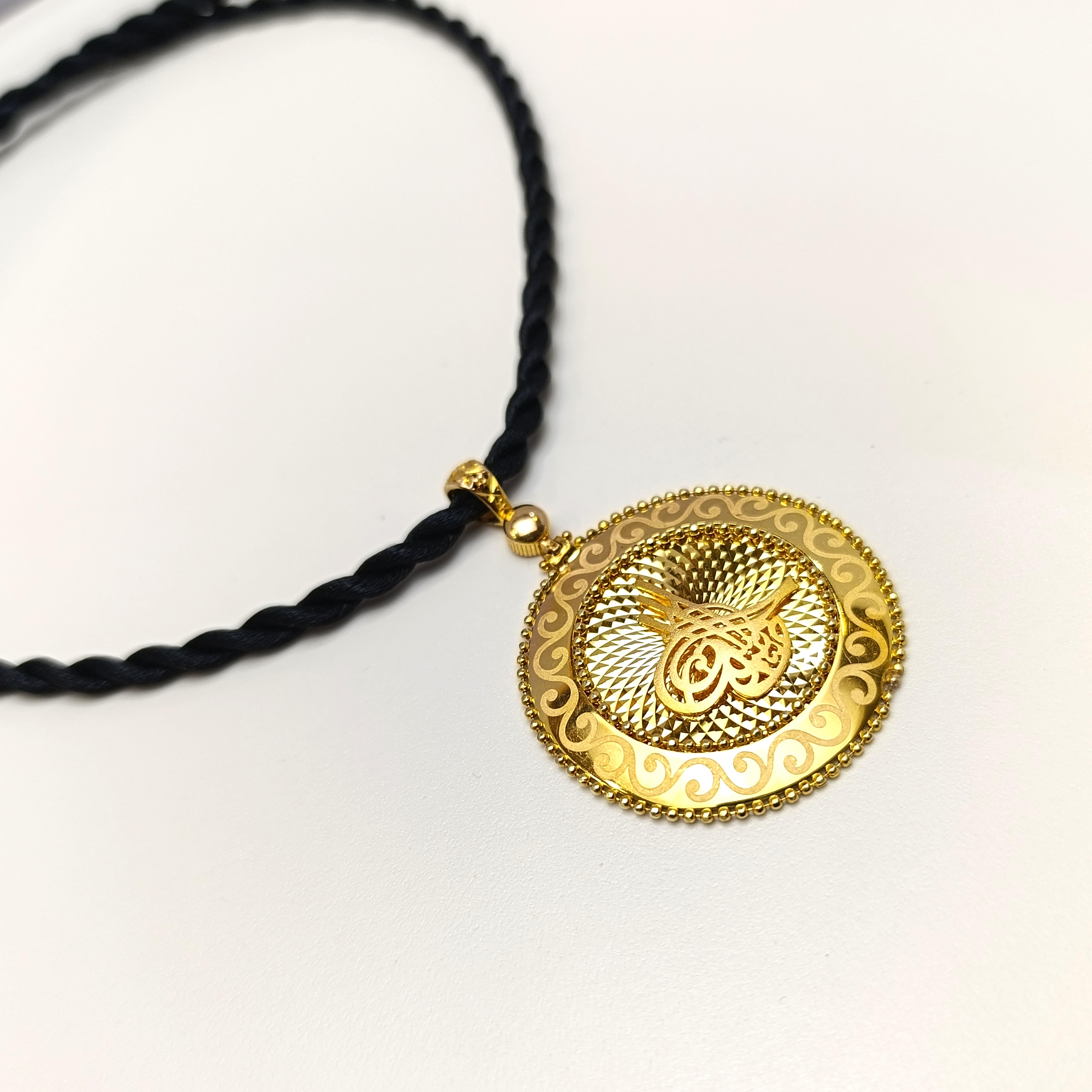 Tuğralı Kolye 14 Ayar Altın HD VİDEOLU