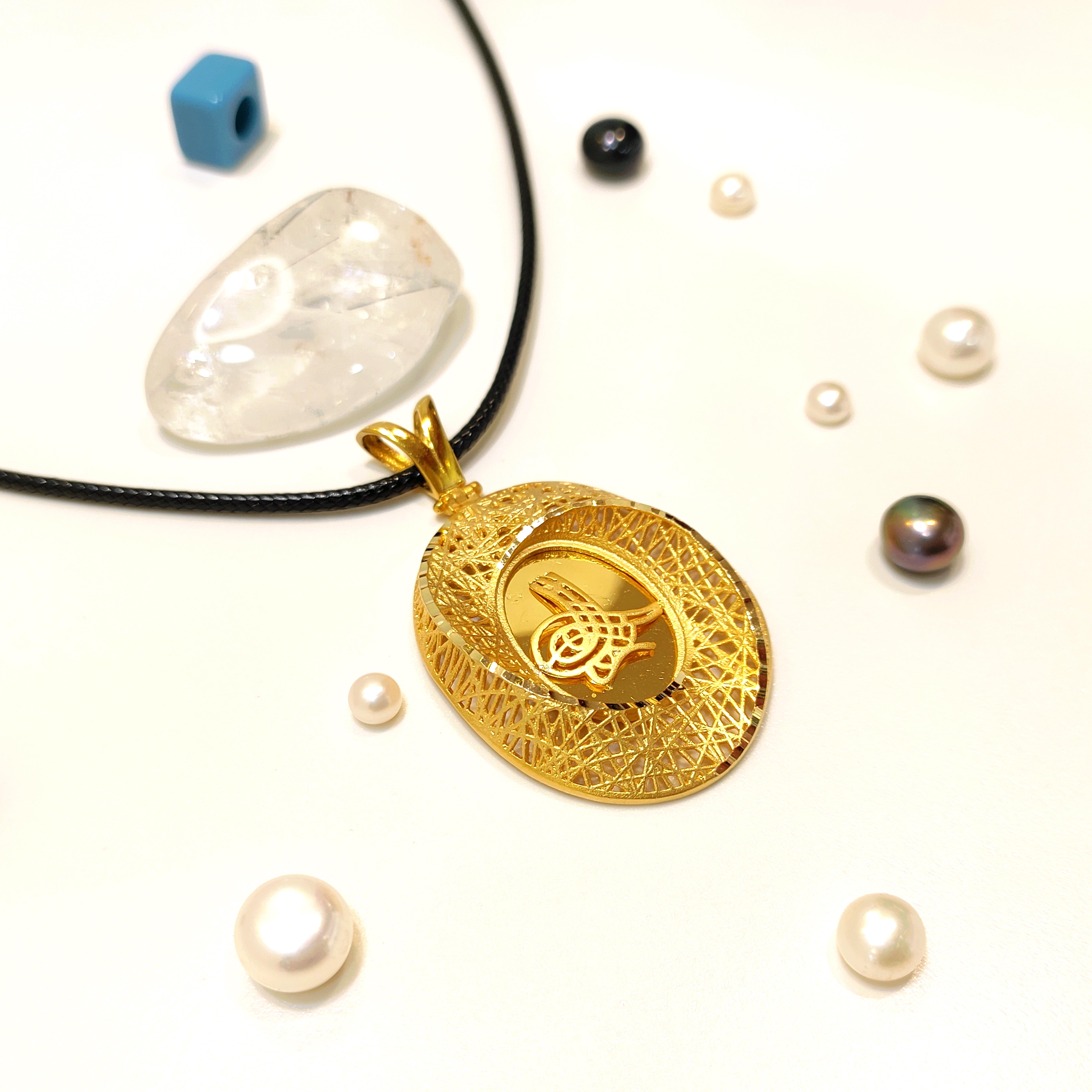 Tuğralı Kolye Ucu 14 Ayar Altın  HD VİDEOLU