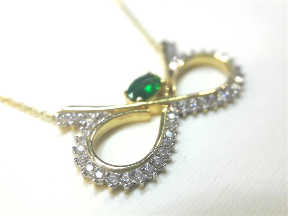 Yeşil Taşlı Sonsuzluk Kolye 14 Ayar altın