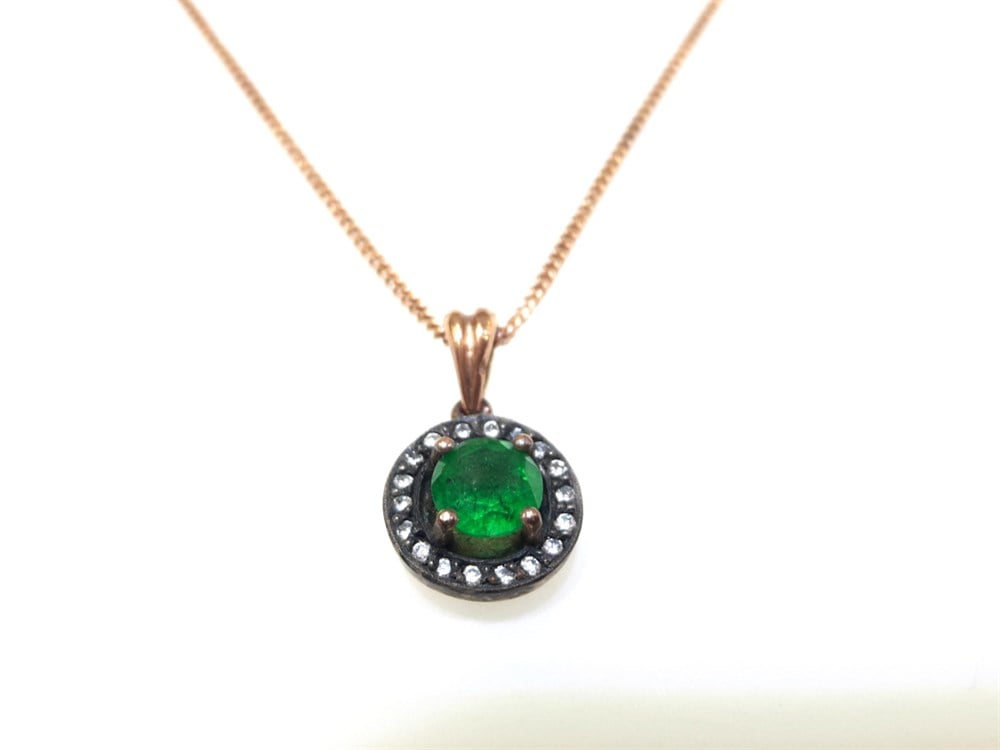 Zümrüt ve Elmas Taşlı Kolye