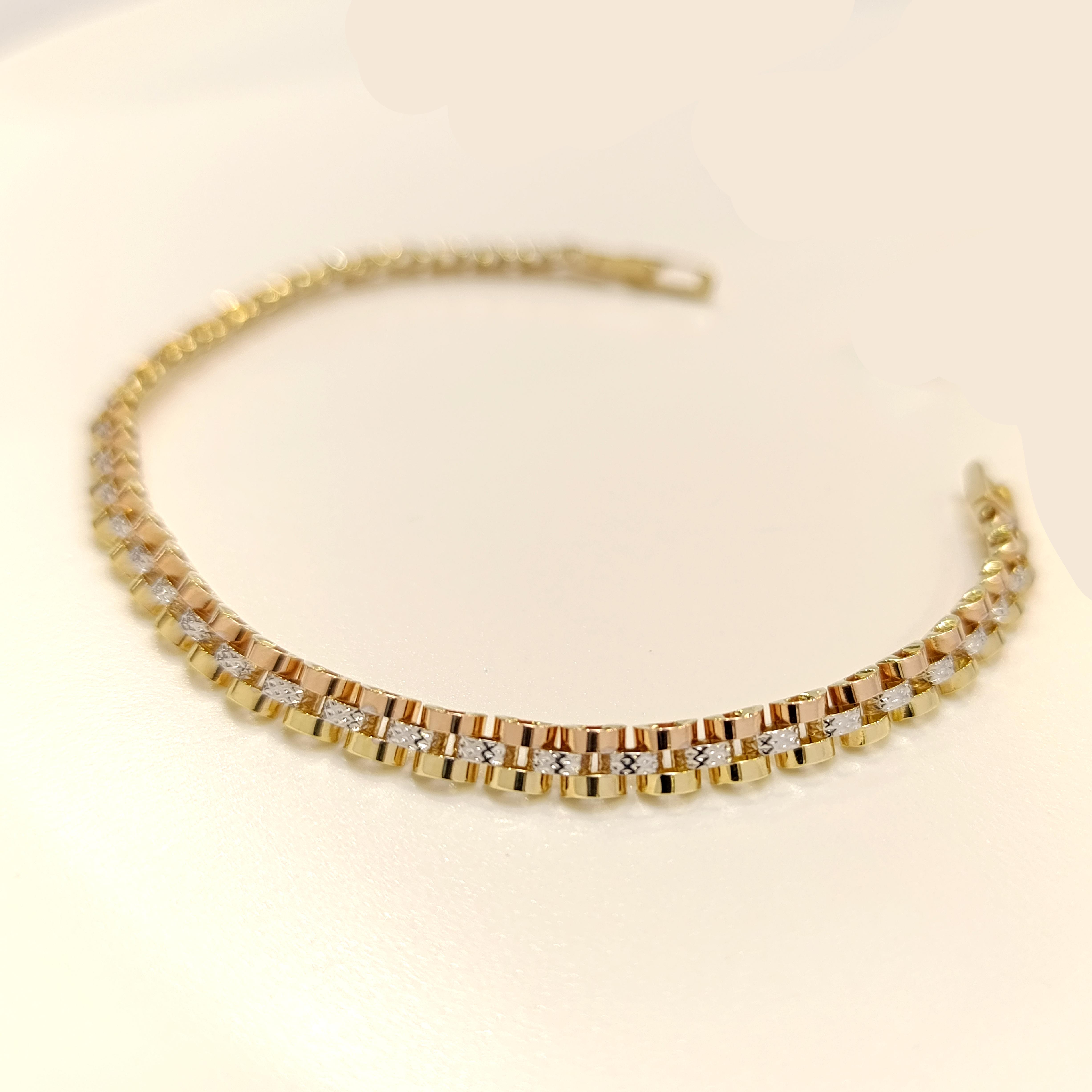 Bileklik Künye 14 Ayar Altın HD VİDEOLU