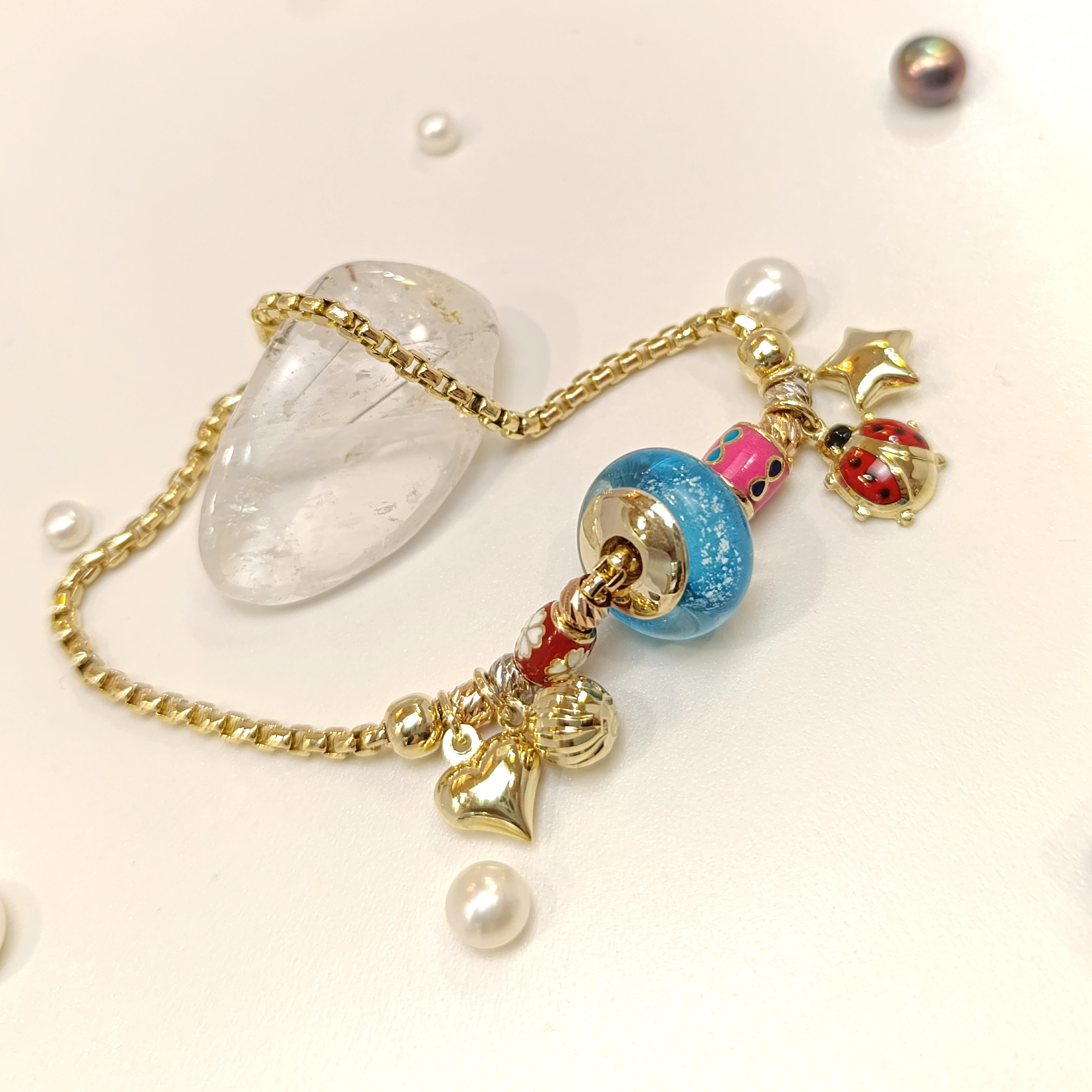 Mavi Taşlı Charm Kalp, Yıldız ve Uğur Böcekli  Bileklik Künye 14 Ayar Altın HD VİDEOLU