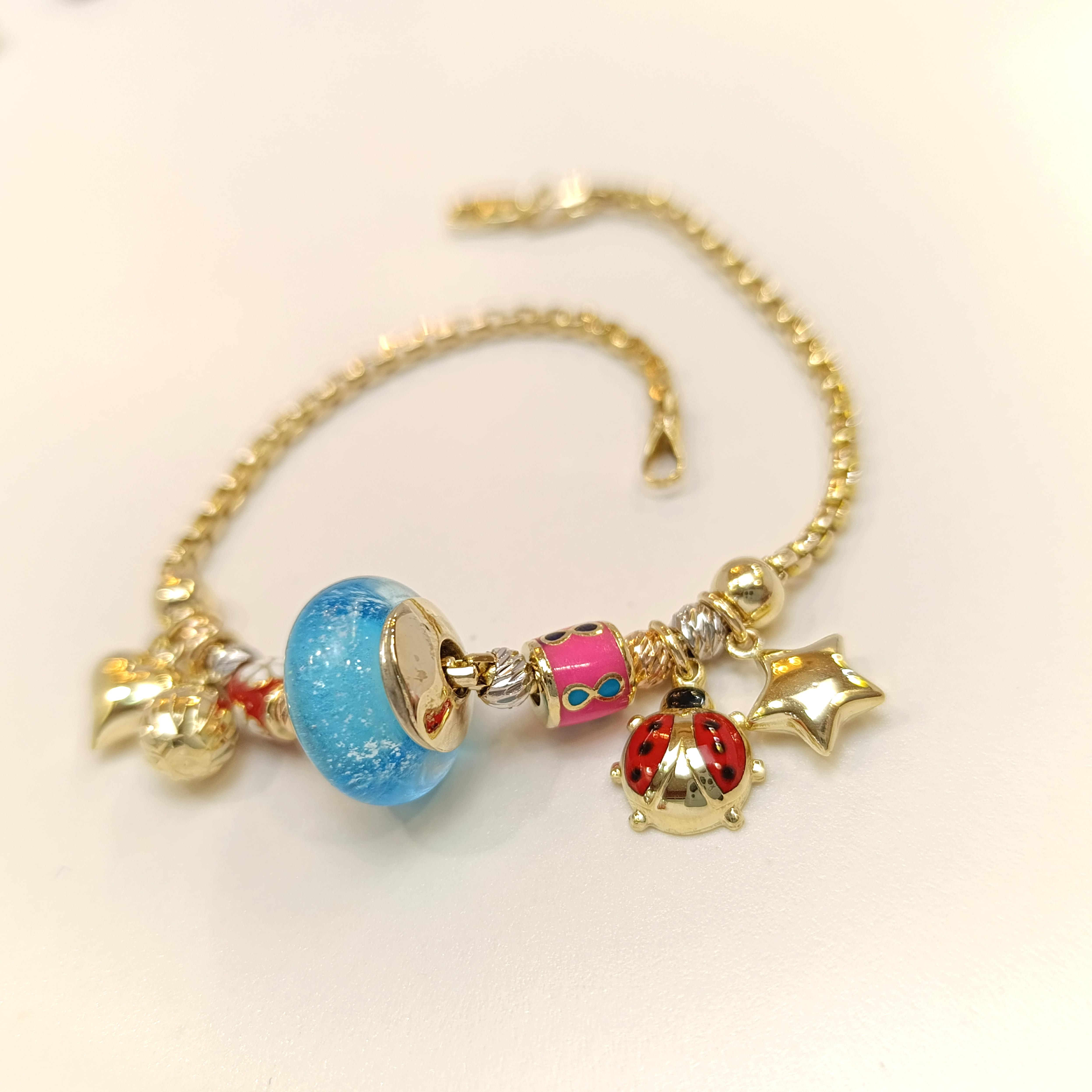 Mavi Taşlı Charm Kalp, Yıldız ve Uğur Böcekli  Bileklik Künye 14 Ayar Altın HD VİDEOLU