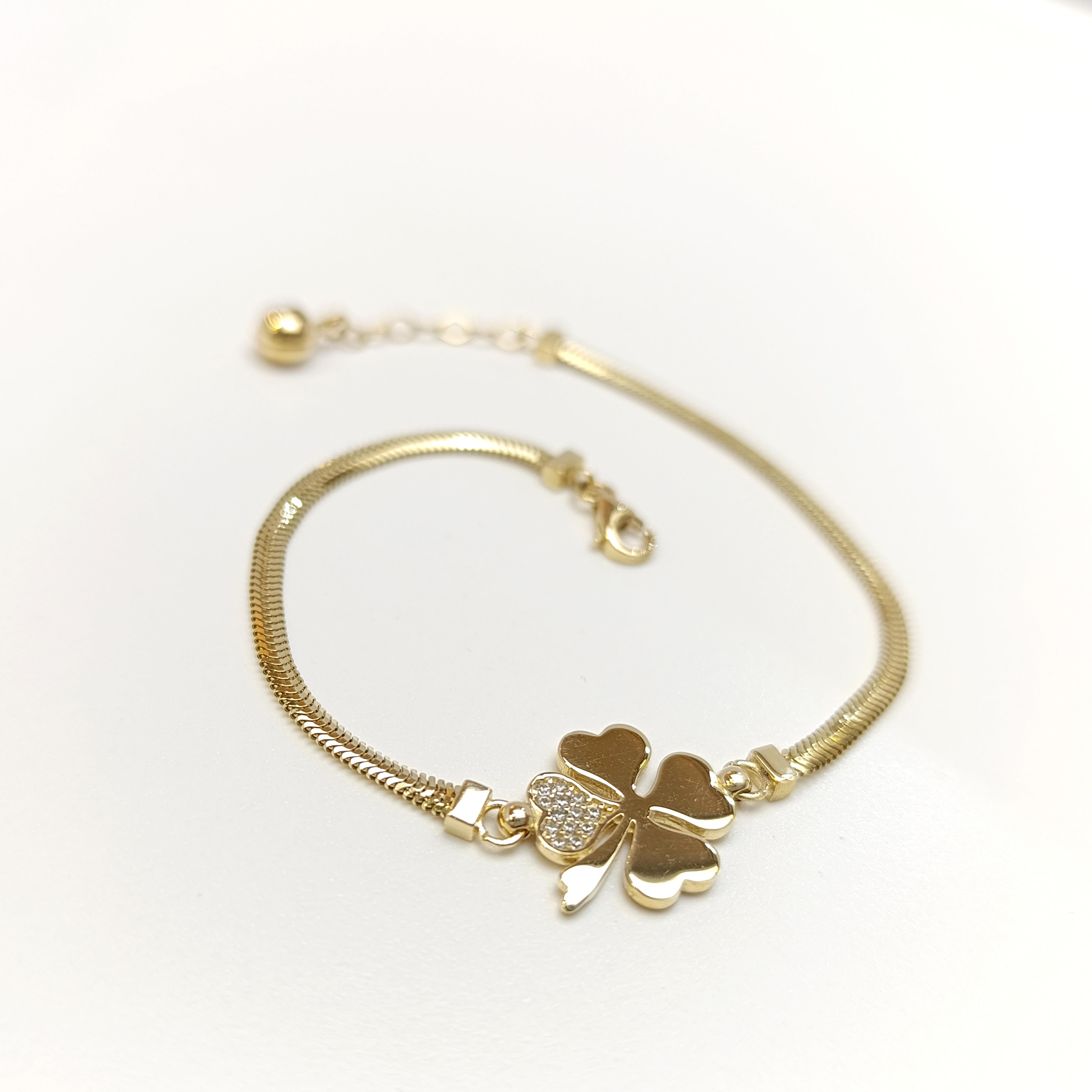 Yonca Bileklik Künye 14 Ayar Altın HD VİDEOLU