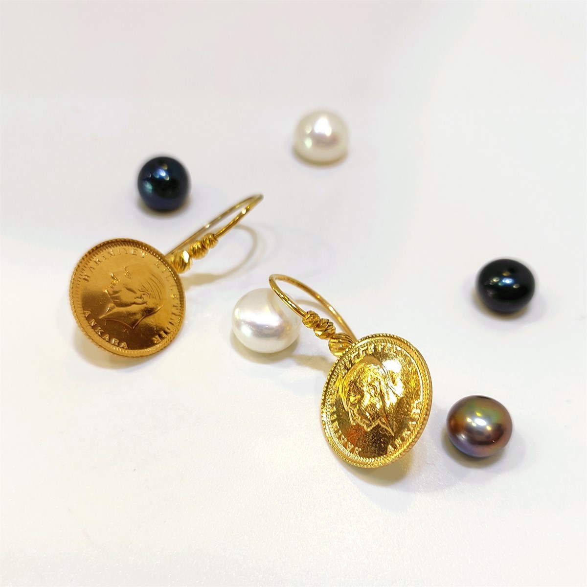 Dorika Toplu Çeyrek Küpe Altın HD VİDEOLU