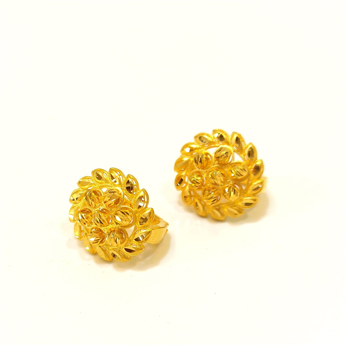 Dorika Toplu Küpe 22 ayar Altın 4K VİDEOLU