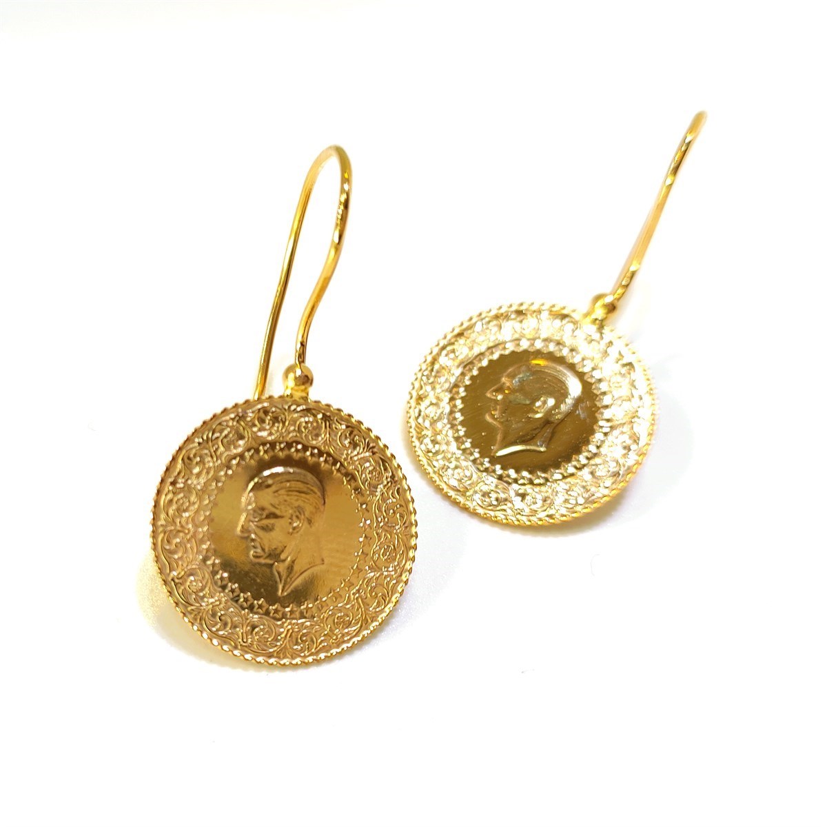 Sallanan Çeyrek Küpe 22 Ayar Altın 4K VİDEOLU