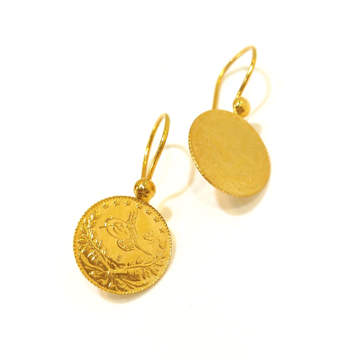 Sallanan Reşat Çeyrek Küpe 4K VİDEOLU