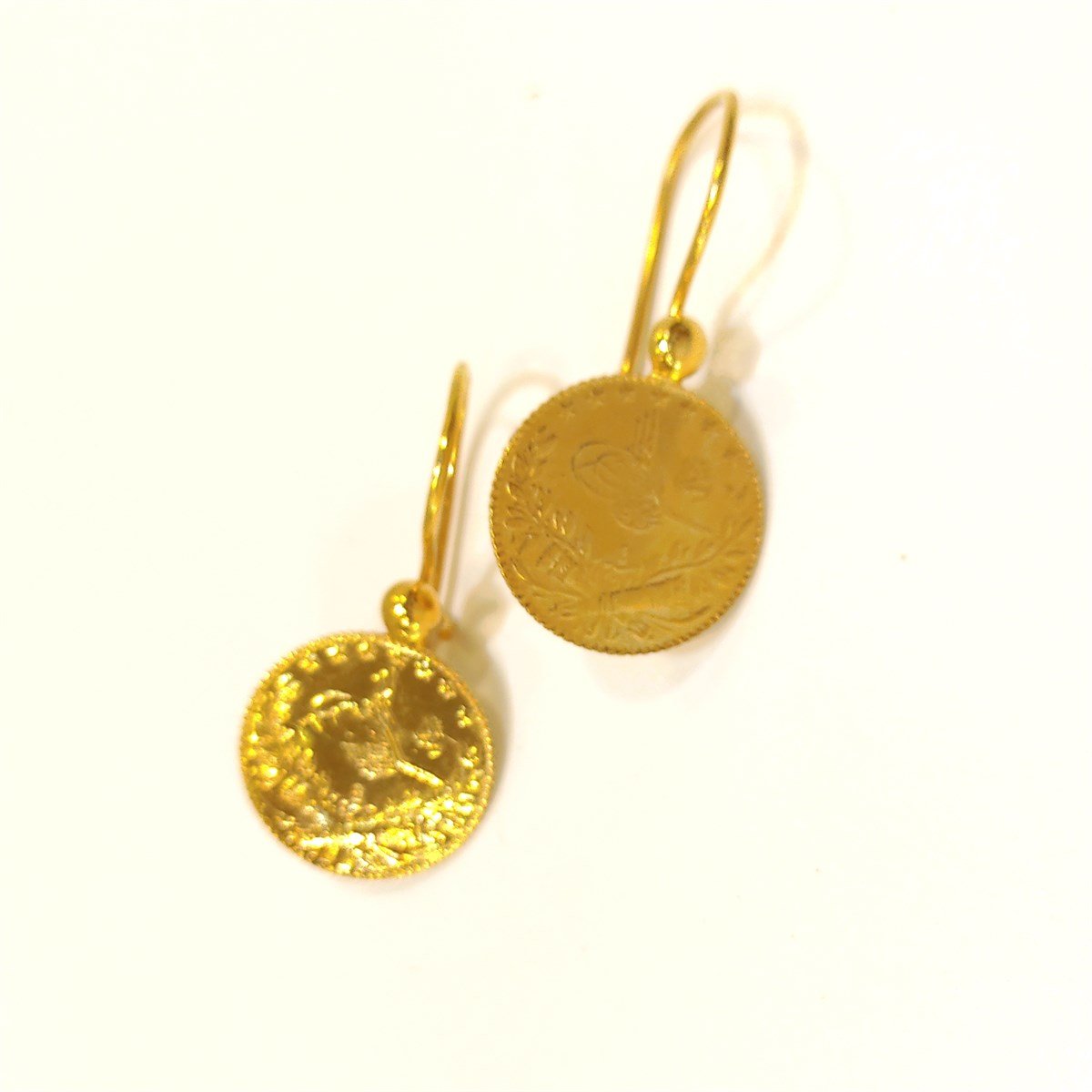 Sallanan Reşat Çeyrek Küpe 4K VİDEOLU