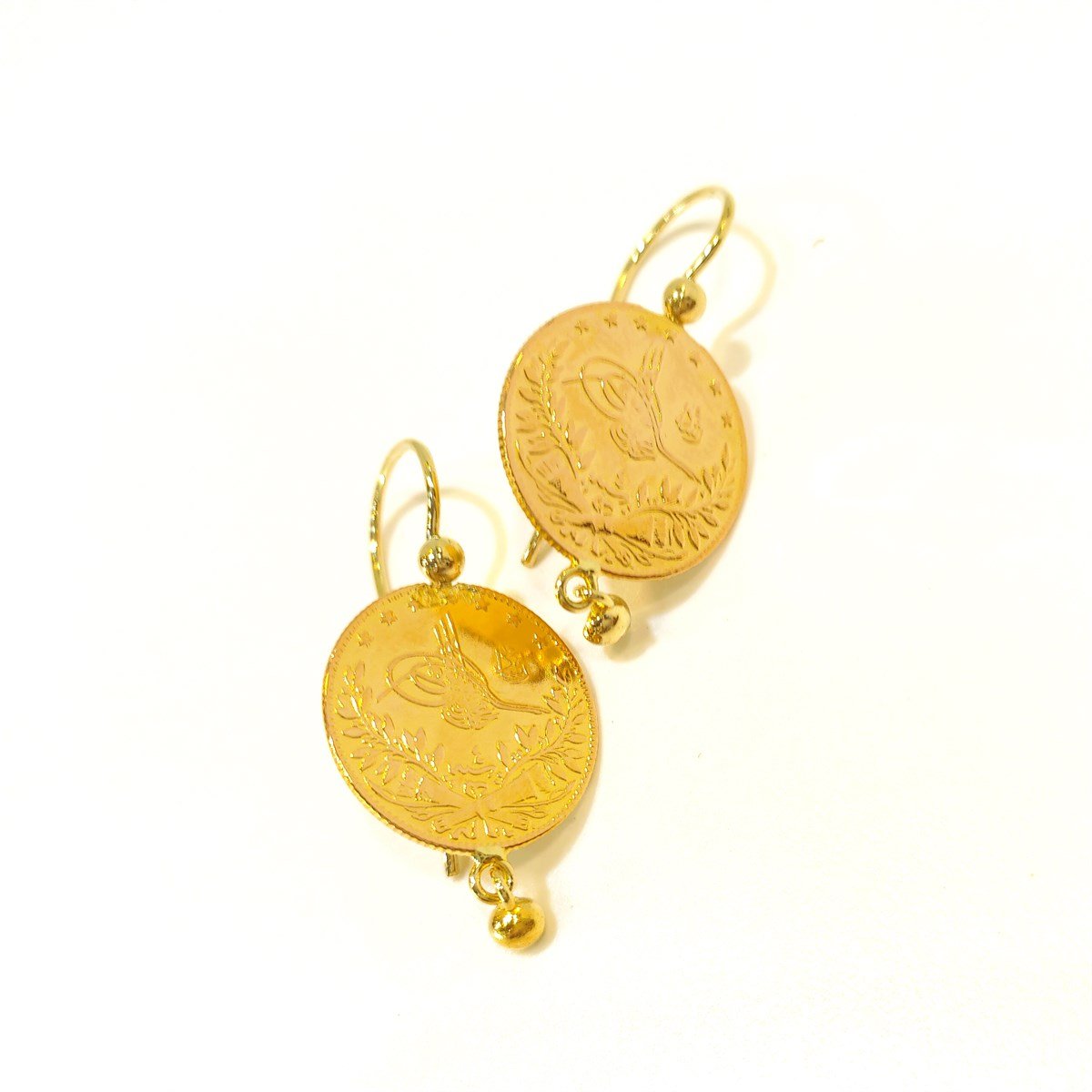 Sallanan Reşat Yarım Küpe 4K VİDEOLU