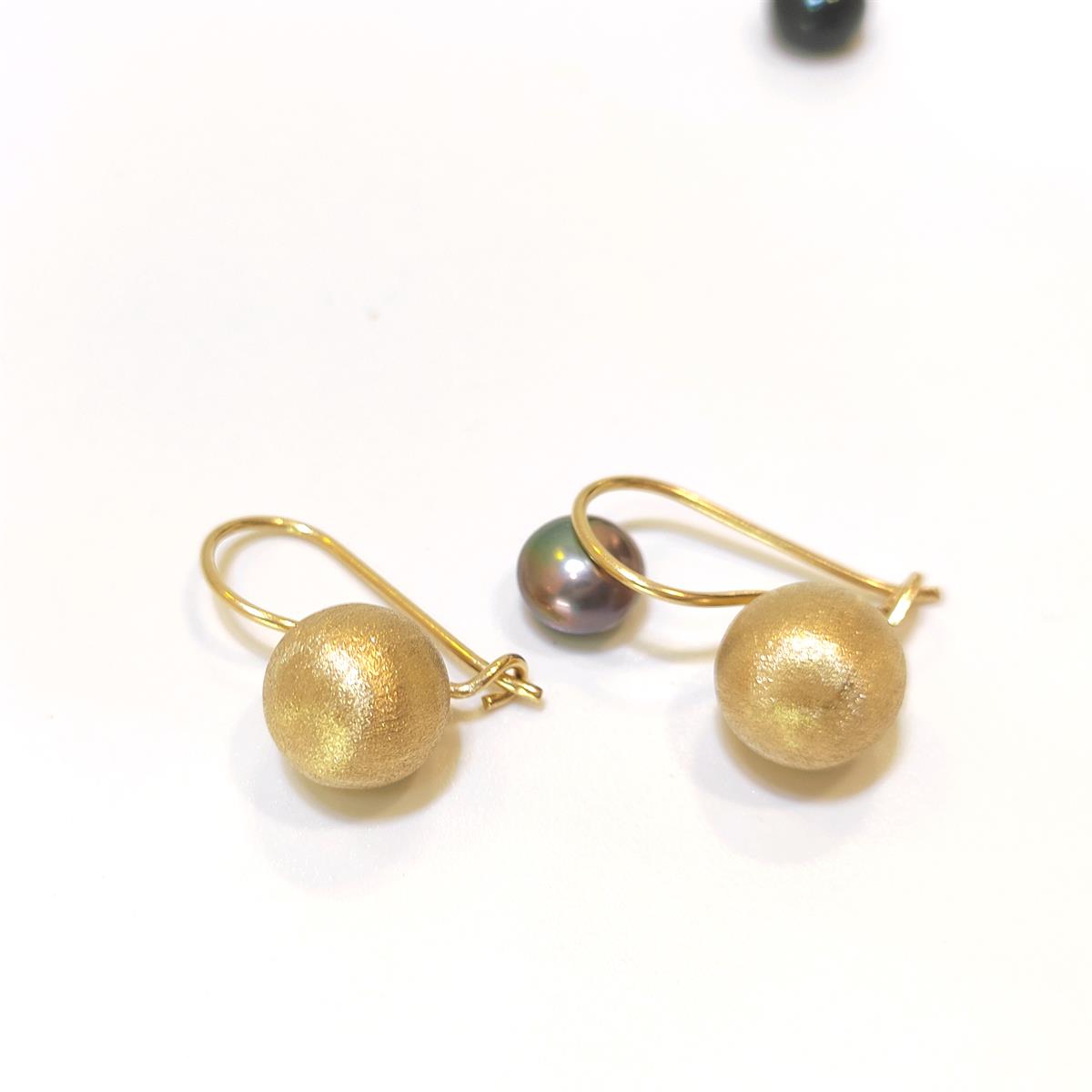 10mm Kumlu Top Sallanan Küpe 14 Ayar Altın HD VİDEOLU