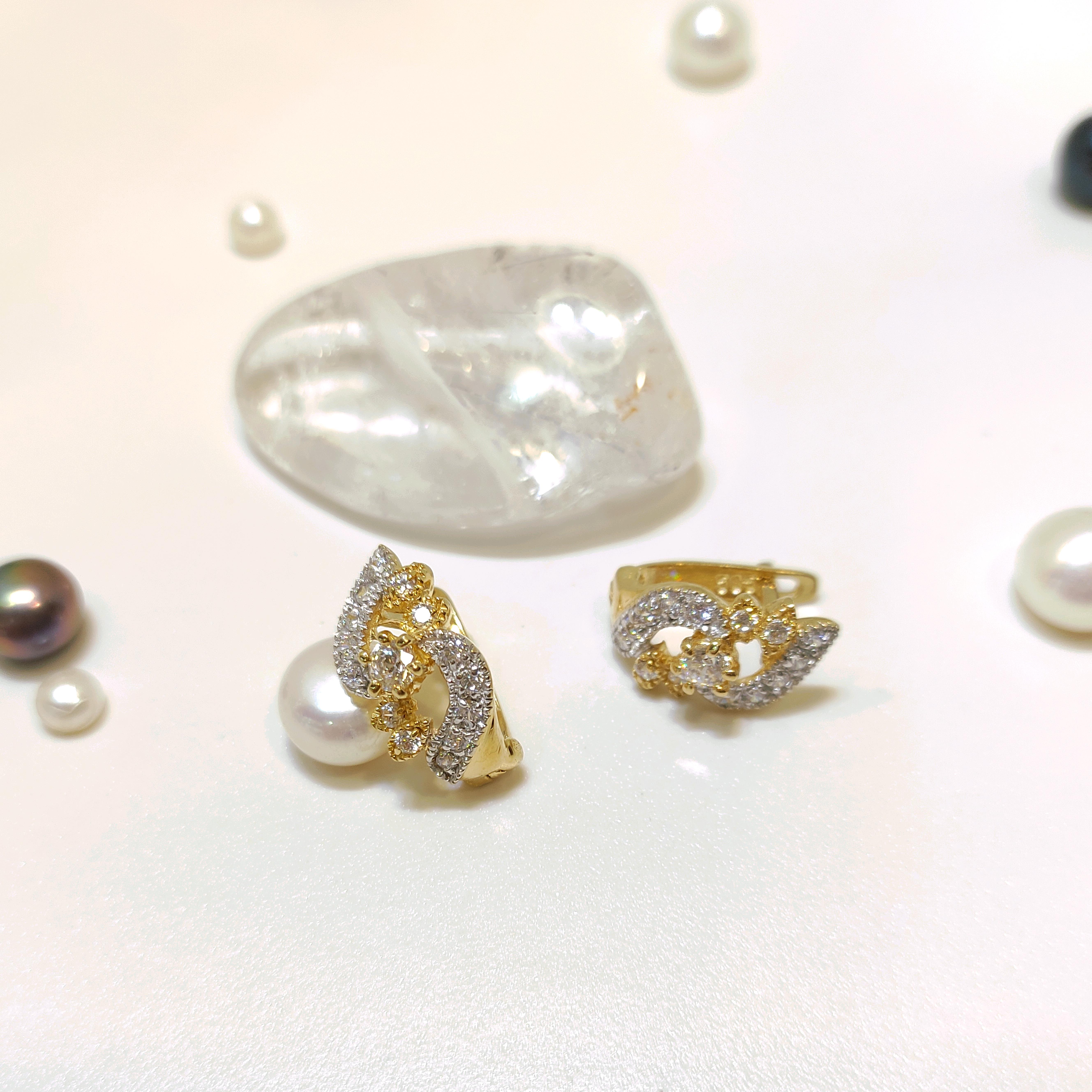 15mm Taşlı Küpe 14 Ayar Altın HD VİDEOLU