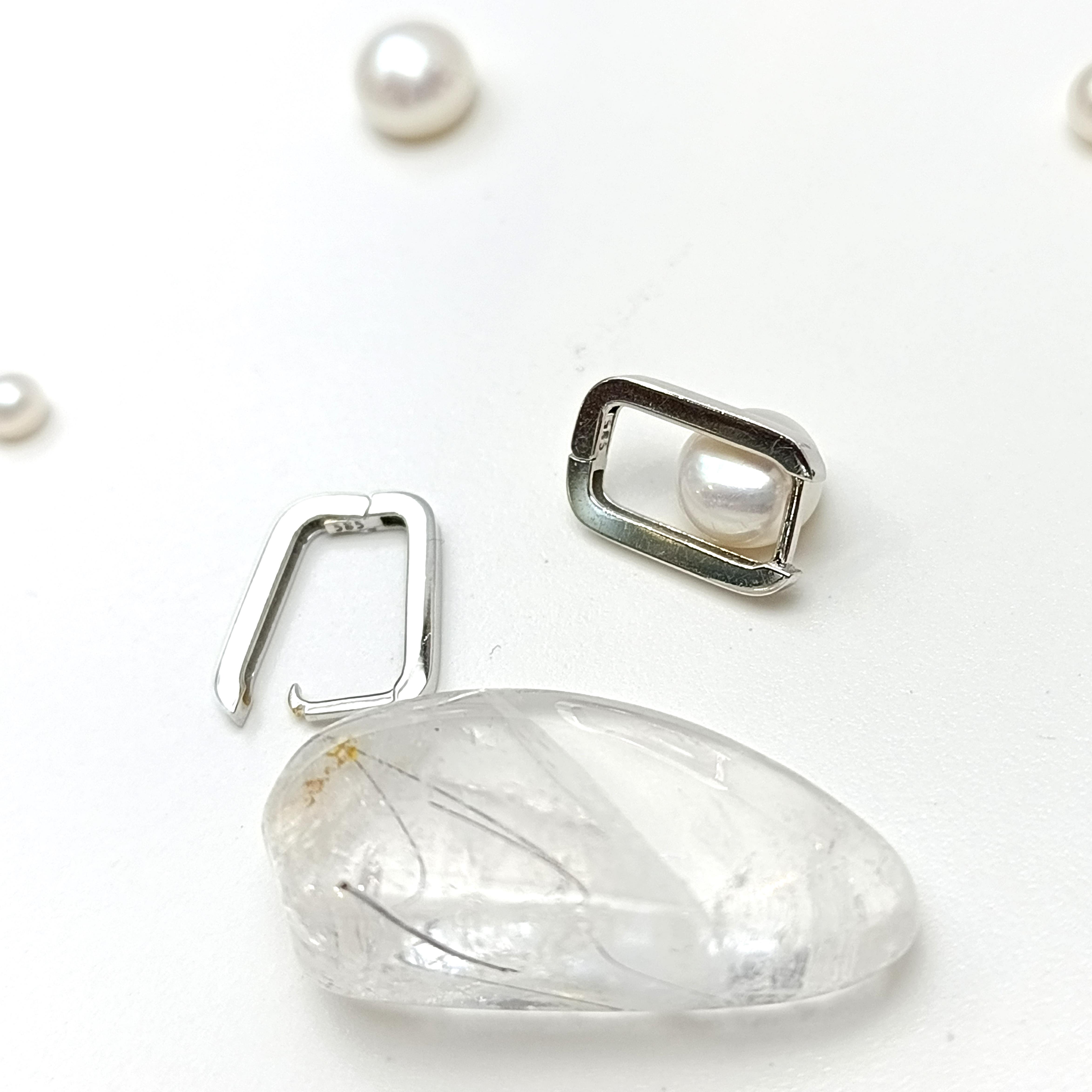 16mm Dik Dörtgen Halka Küpe 14 Ayar Altın HD VİDEOLU