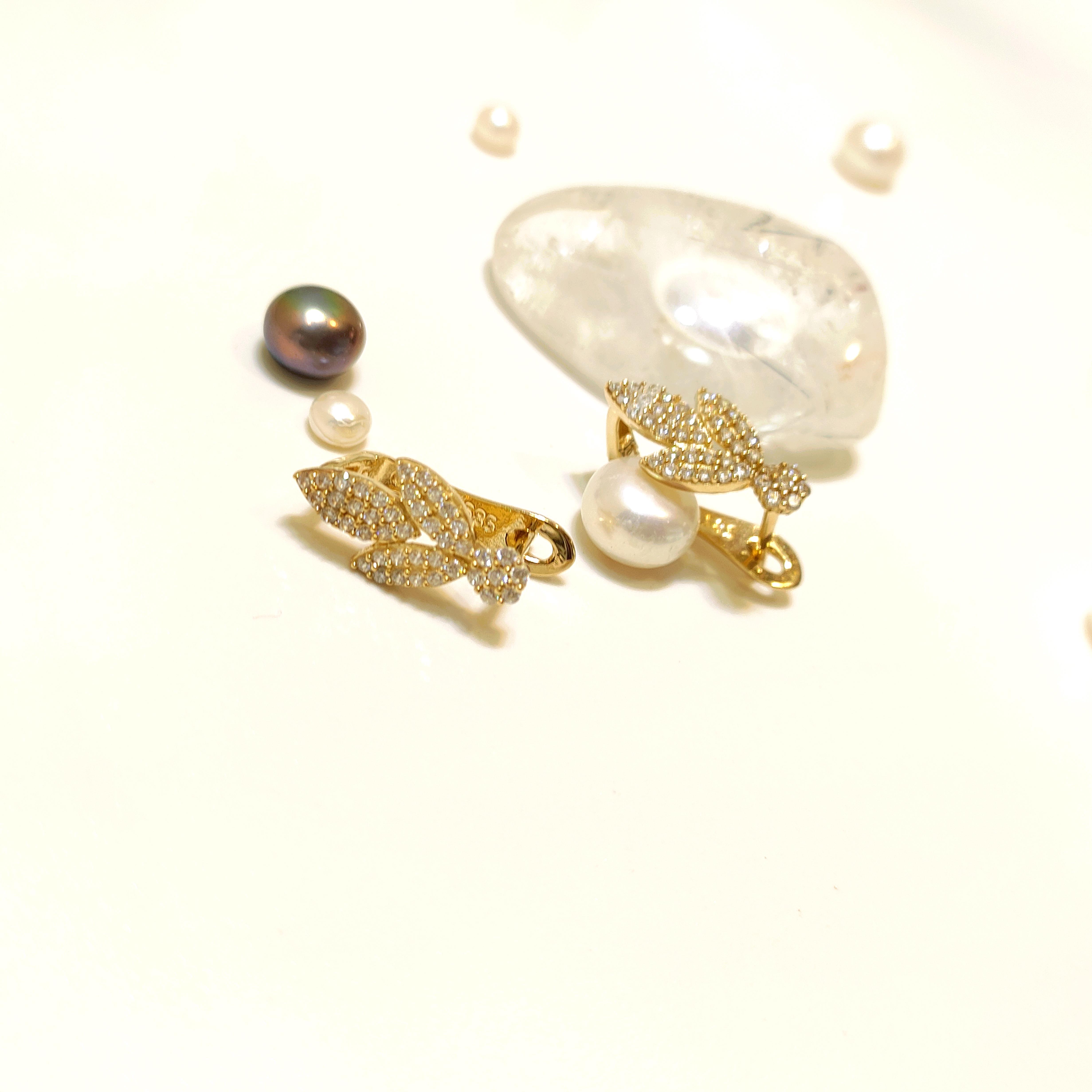 16mm Taşlı Zeytin Dalı Küpe 14 Ayar Altın HD VİDEOLU