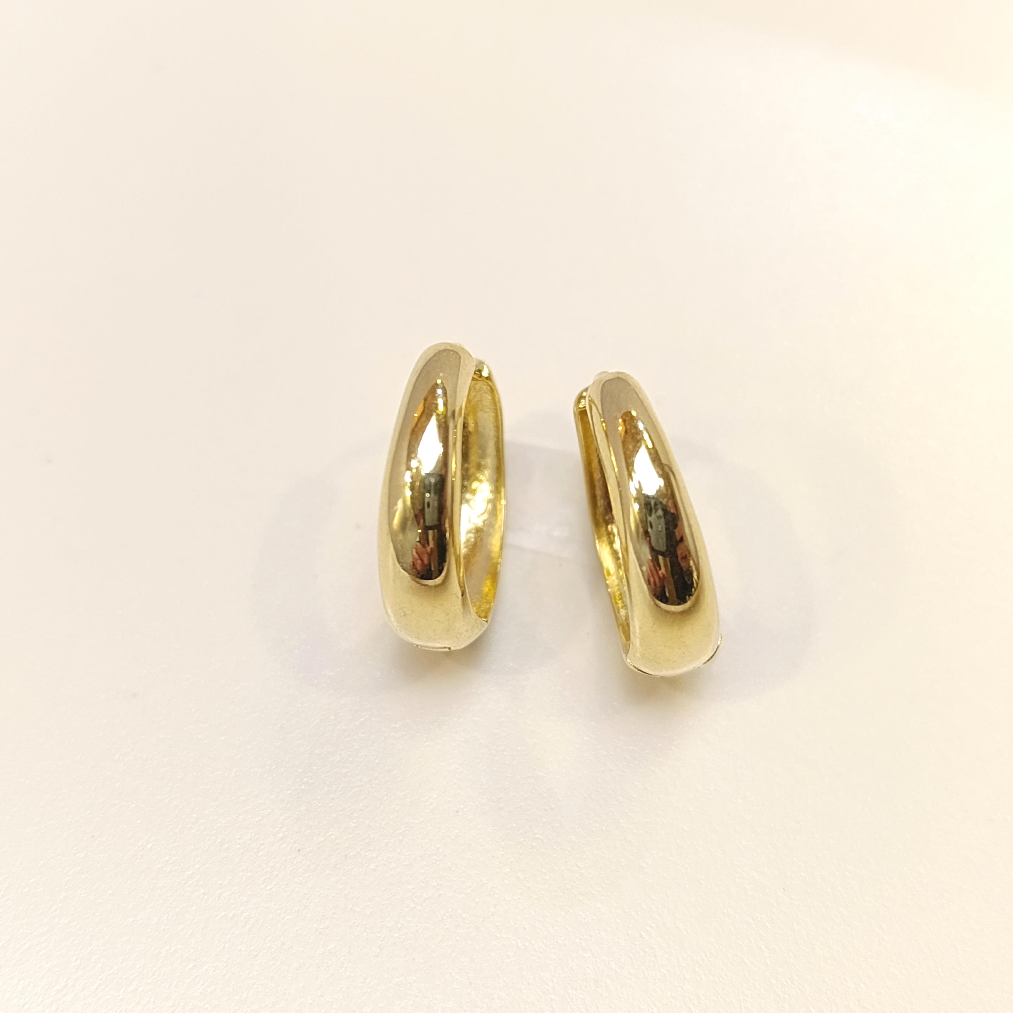 17.5mm Klasik Süzme Halka Küpe 14 Ayar Altın HD VİDEOLU