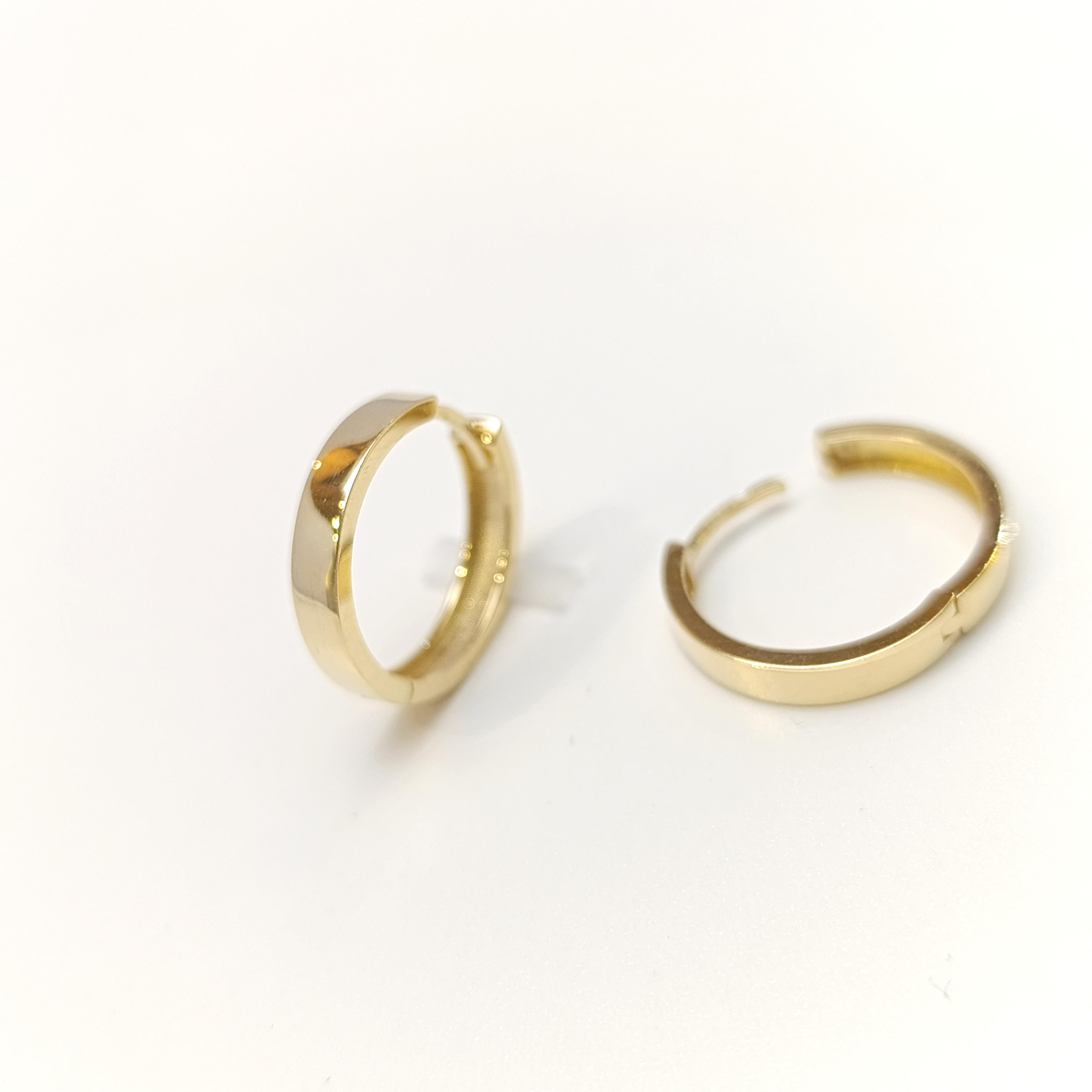 17.5mm Klasik ray Halka Küpe 14 Ayar Altın HD VİDEOLU