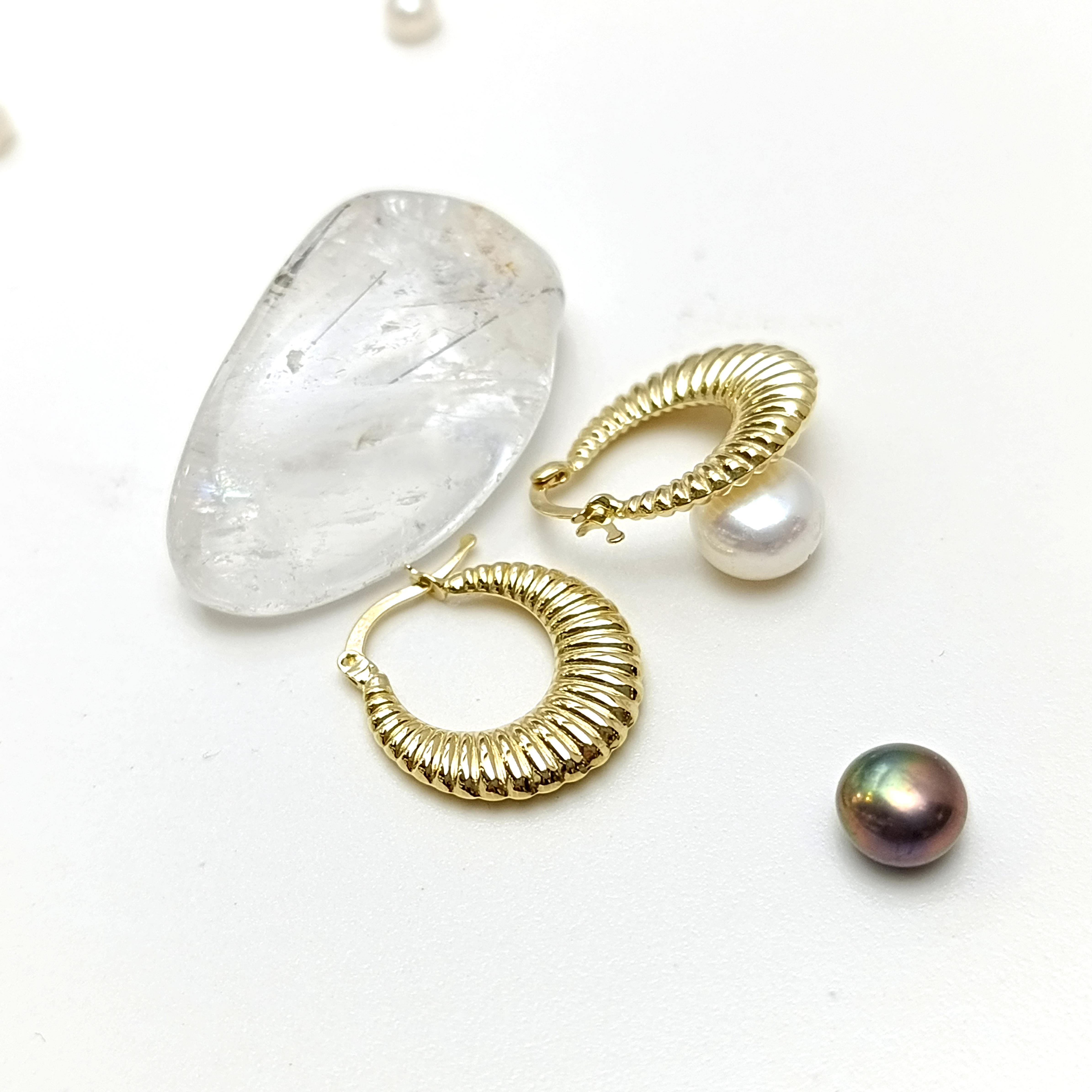 17mm İstiridye Halka Küpe 14 Ayar Altın HD VİDEOLU