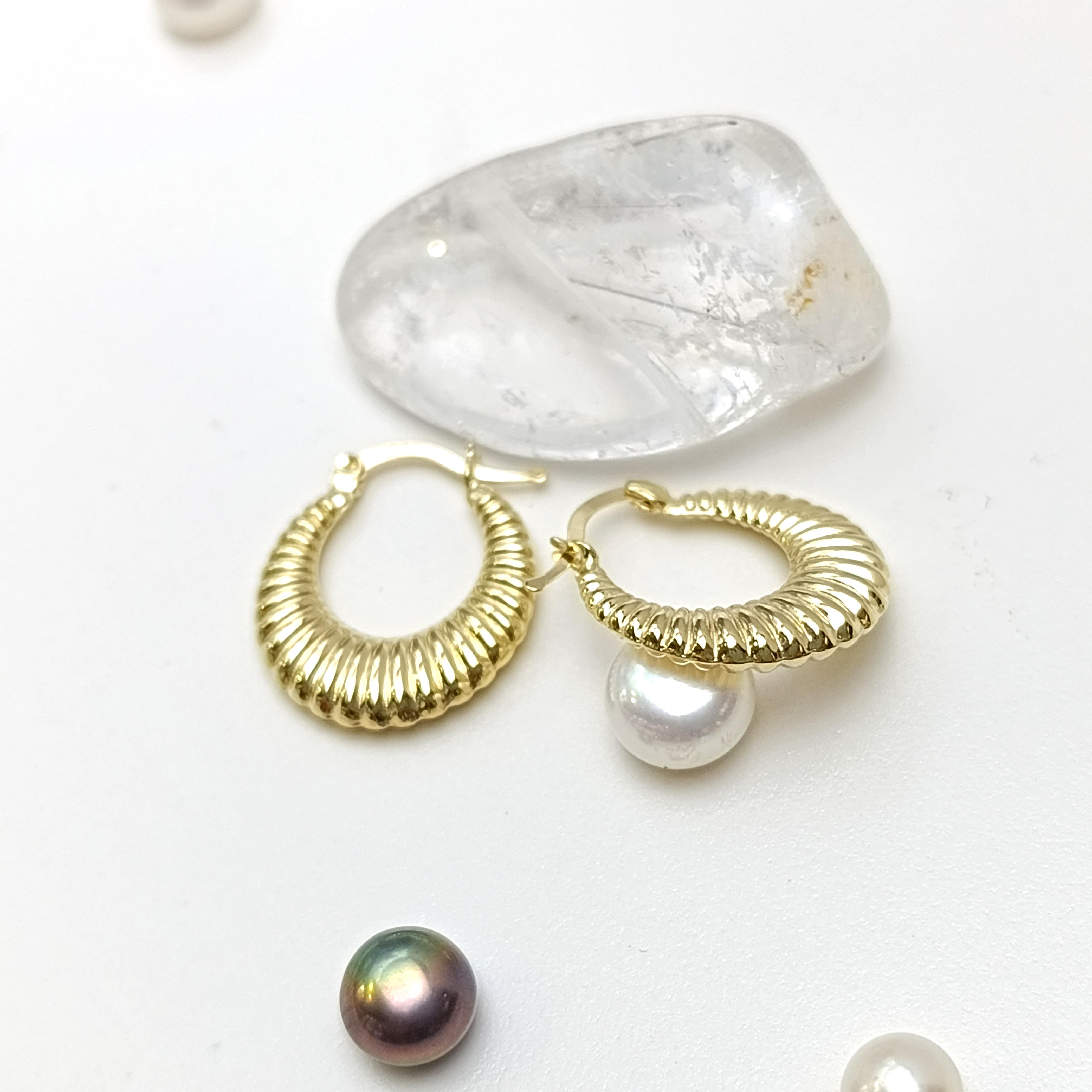 17mm İstiridye Halka Küpe 14 Ayar Altın HD VİDEOLU