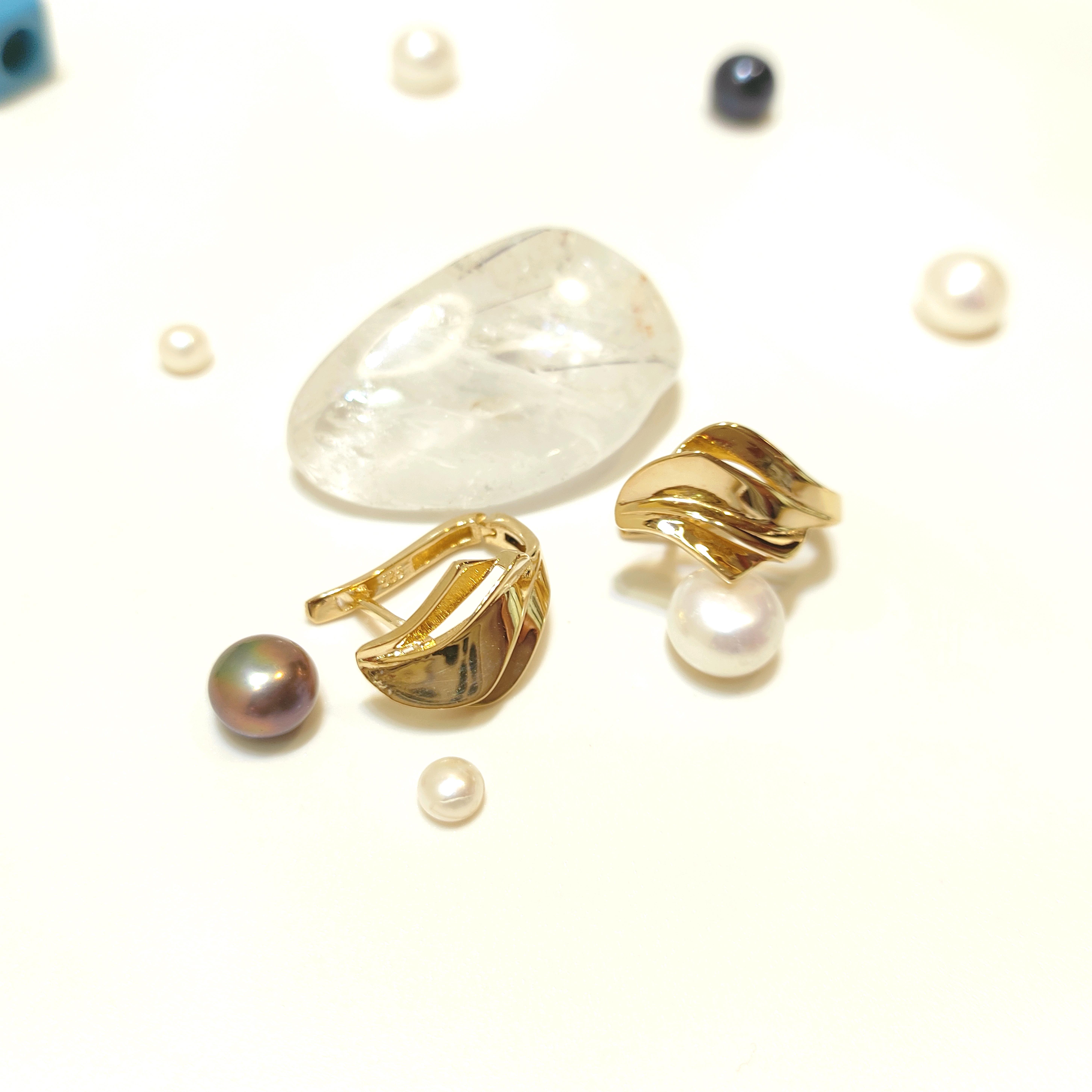 18.3mm Taşsız Küpe 14 Ayar Altın HD VİDEOLU