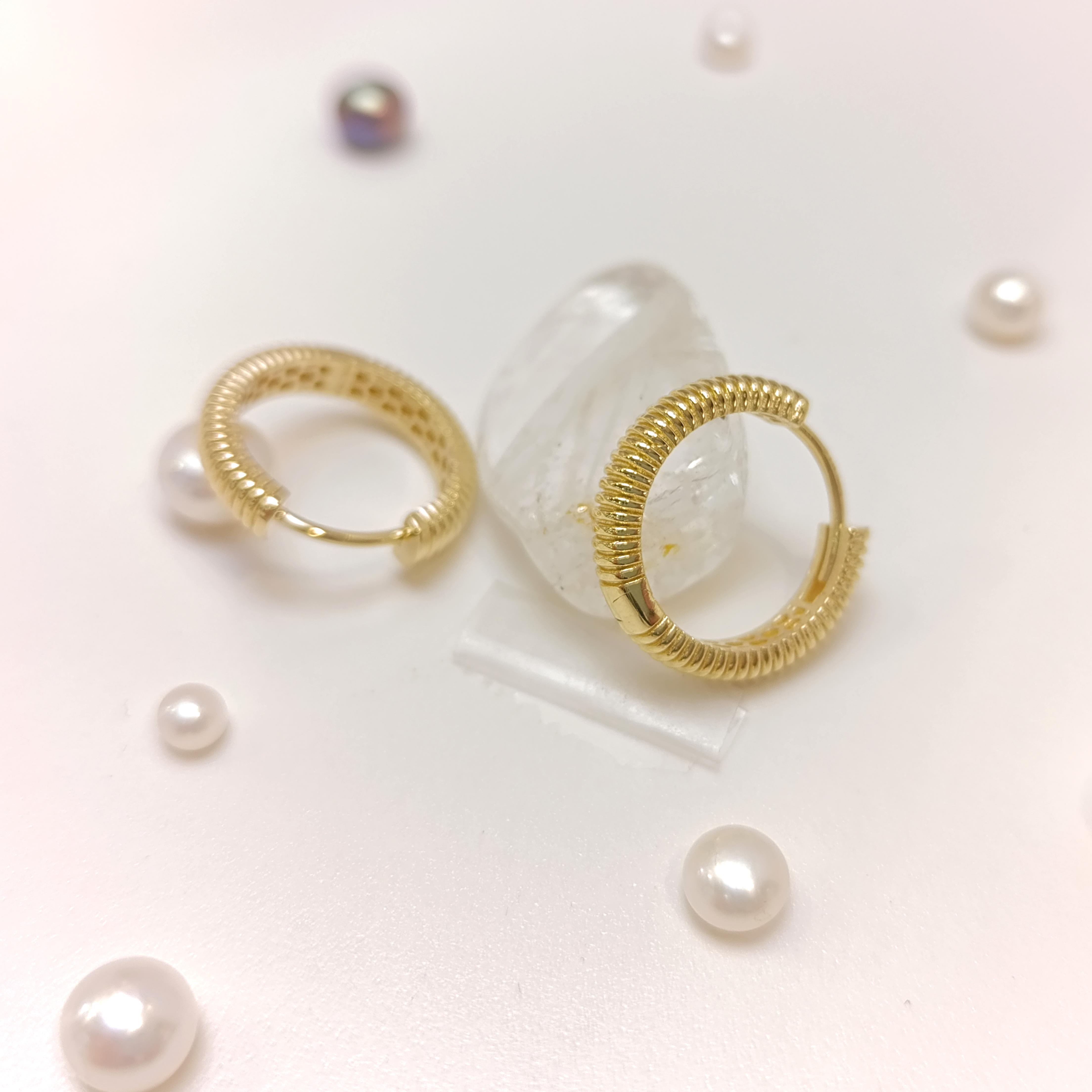 20mm Ajda Halka Küpe 14 Ayar Altın HD VİDEOLU