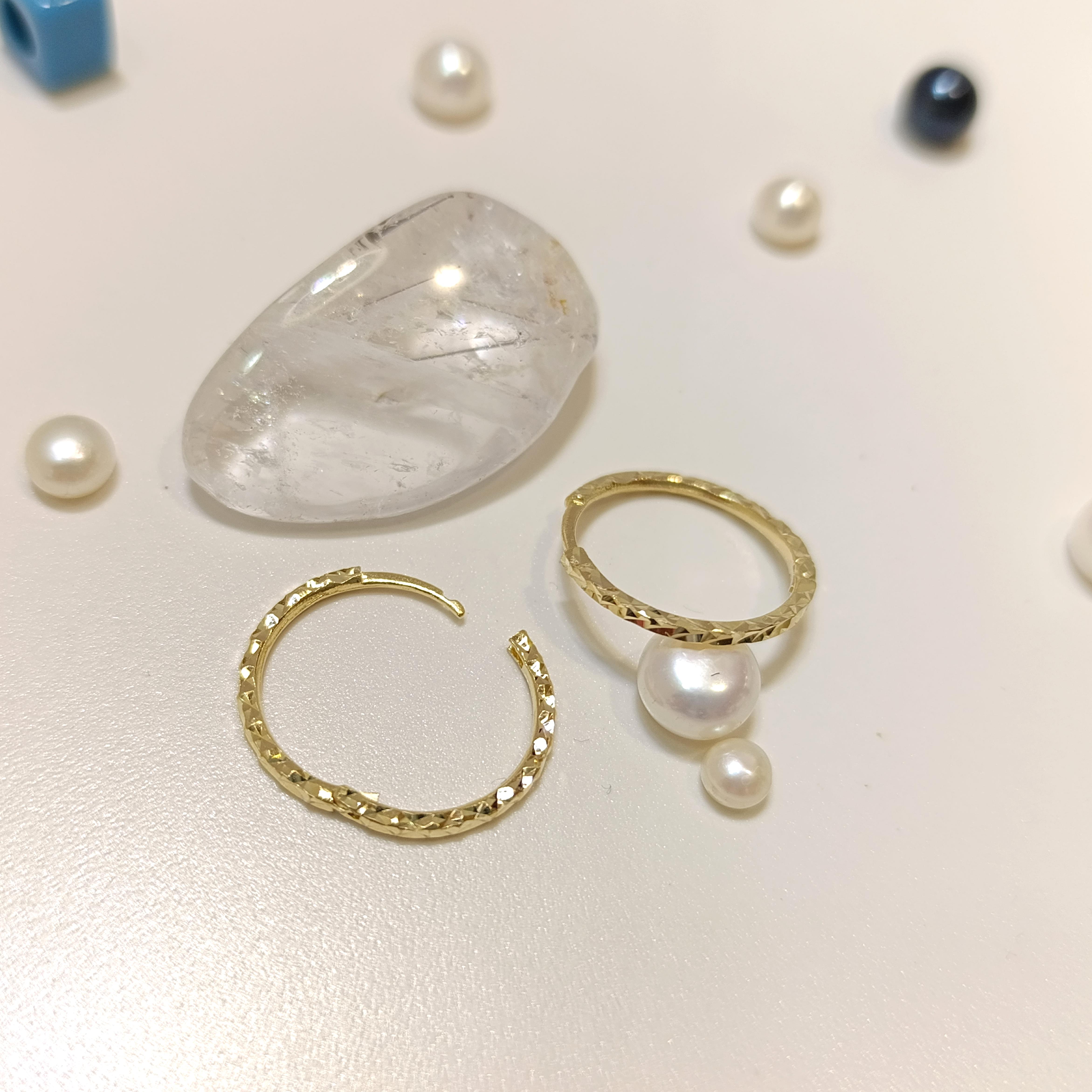 20mm Kalem İşlemeli Halka Küpe 14 Ayar Altın HD VİDEOLU