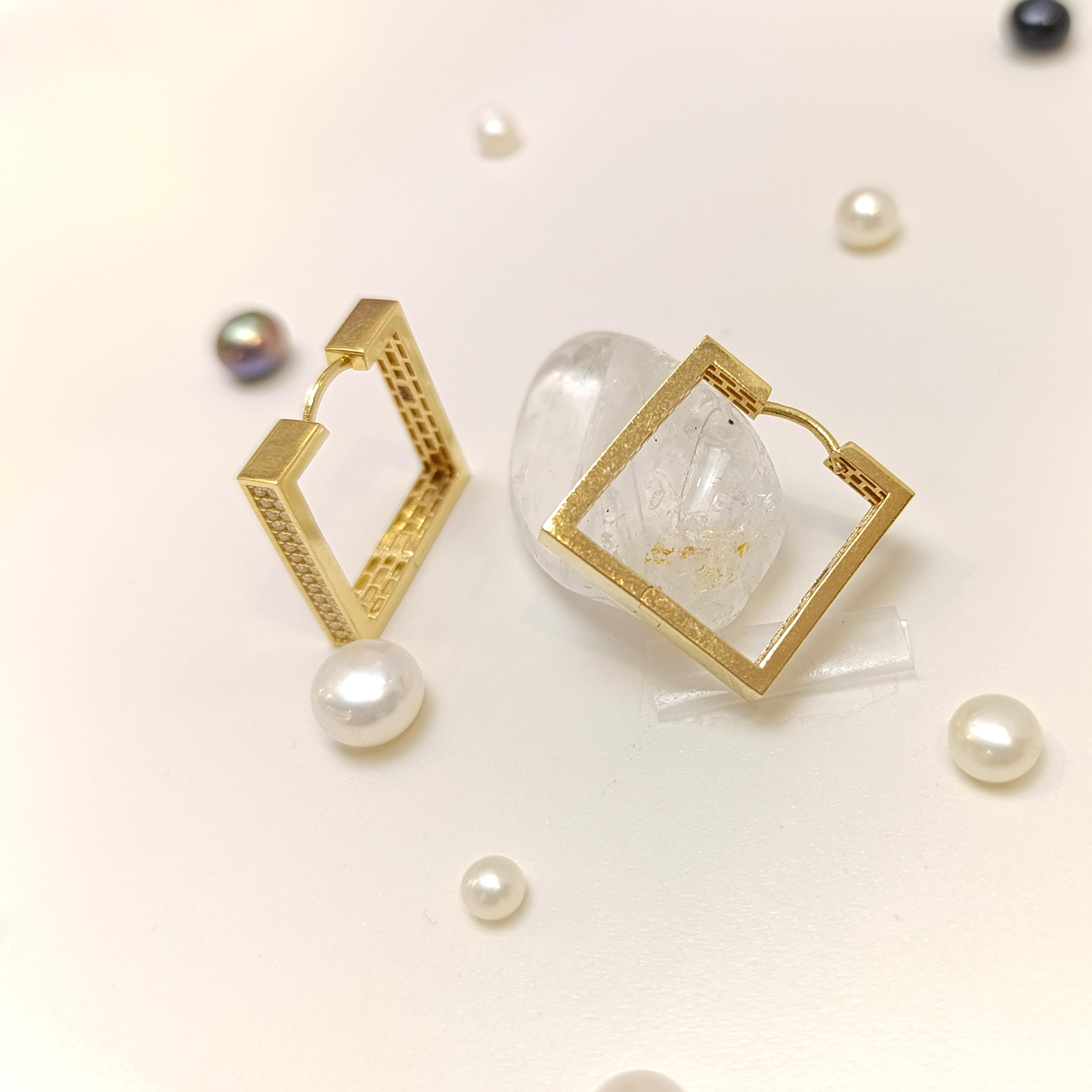 20mm Kare Halka Küpe 14 Ayar Altın HD VİDEOLU