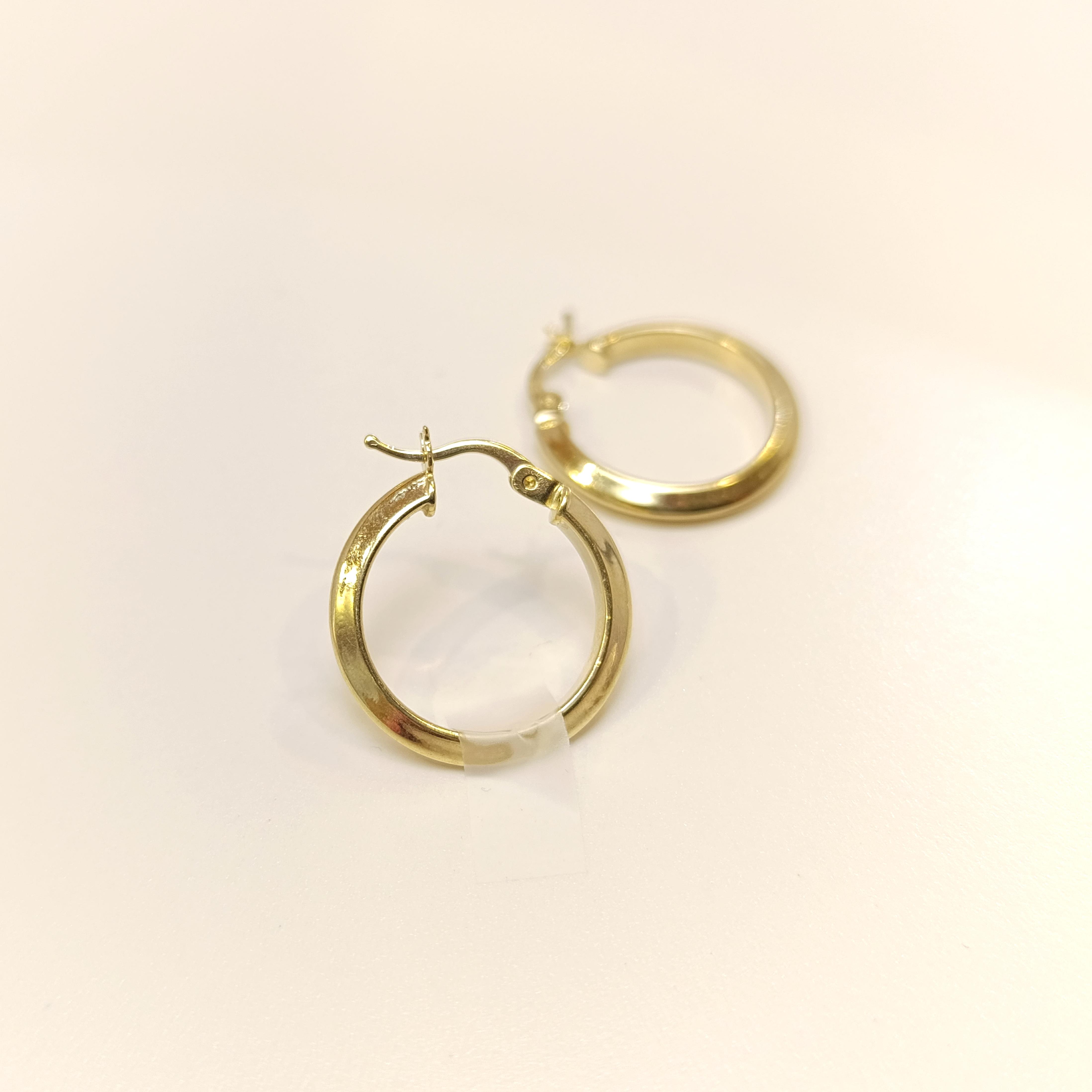 20mm Klasik Piramit Ray Halka Küpe 14 Ayar Altın HD VİDEOLU