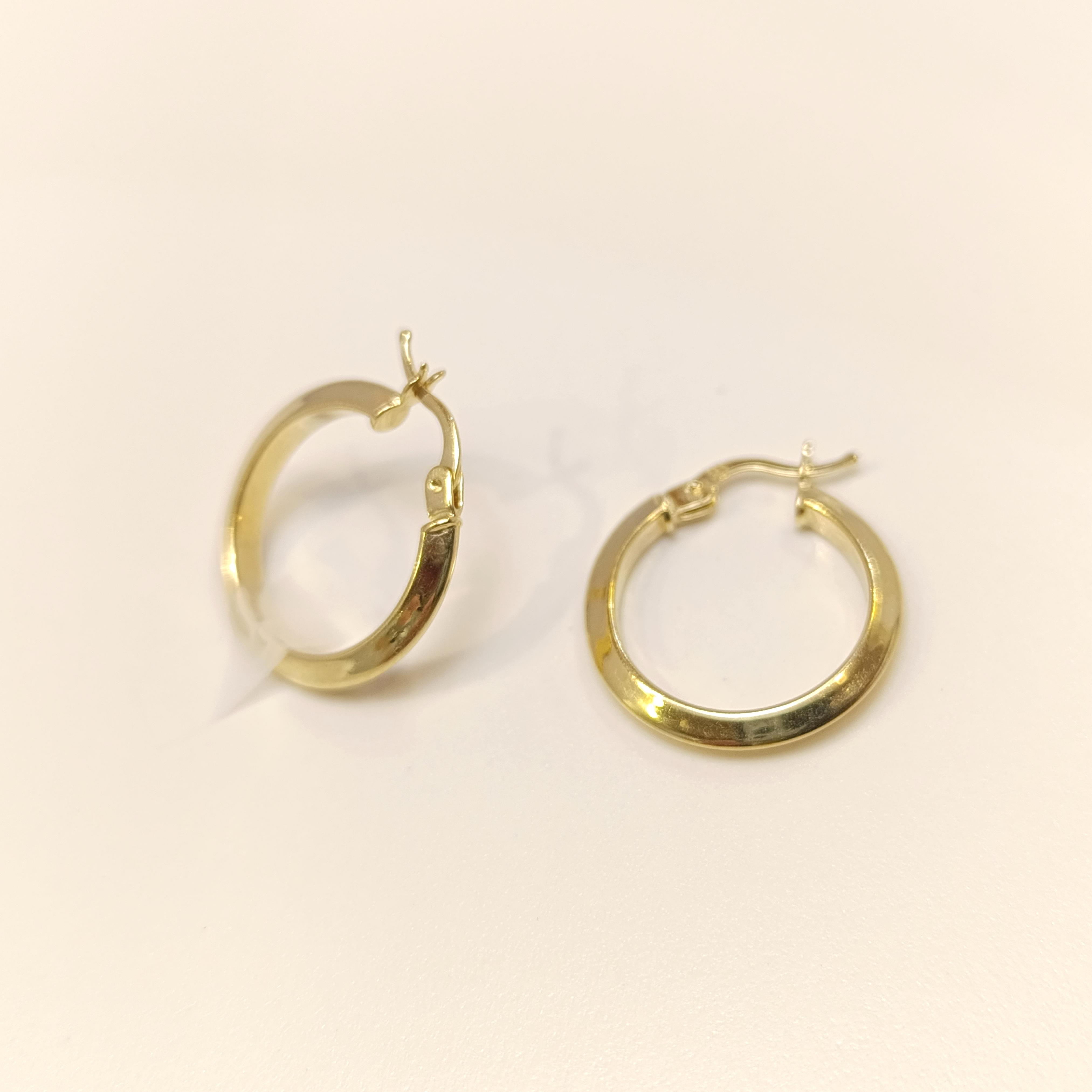 20mm Klasik Piramit Ray Halka Küpe 14 Ayar Altın HD VİDEOLU