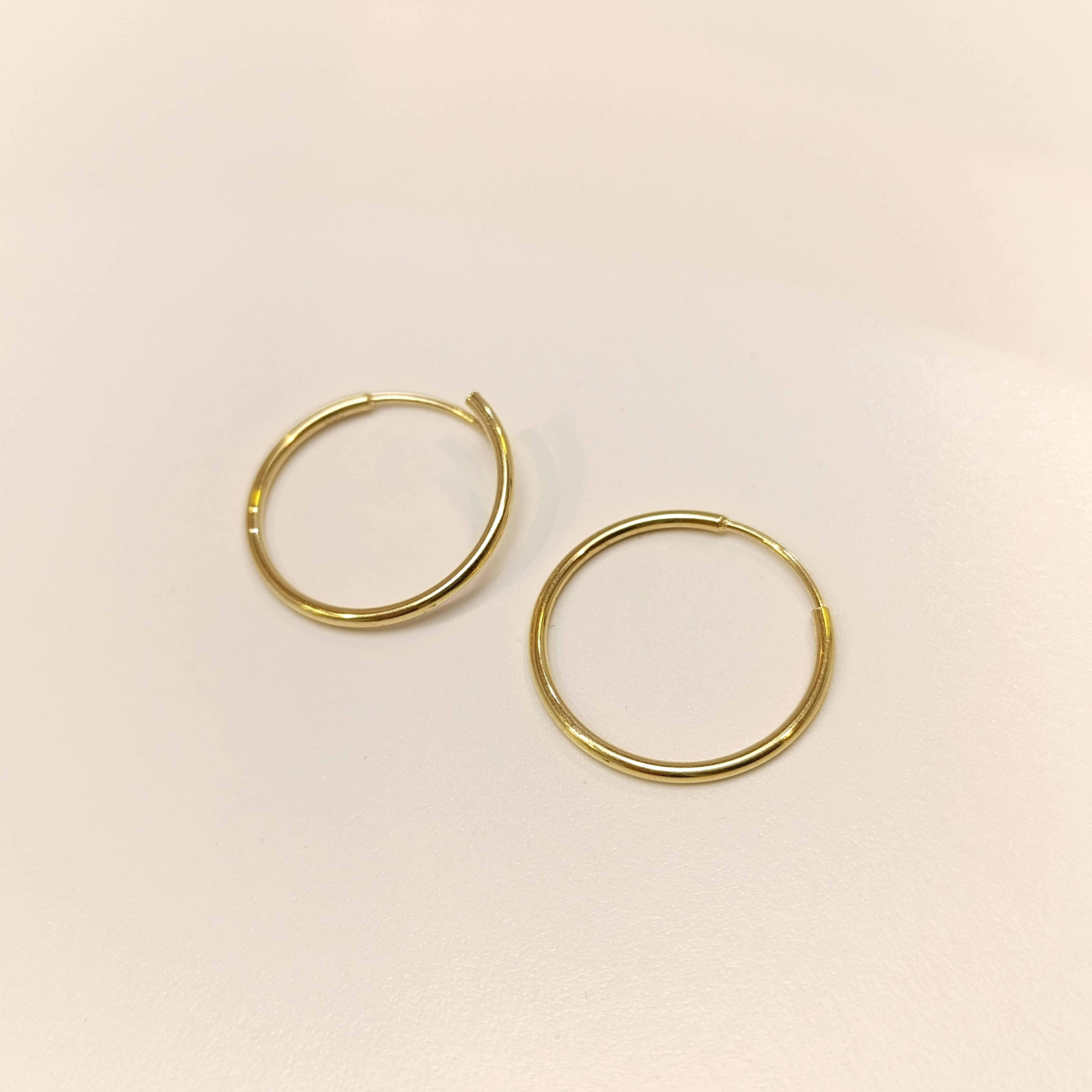 24mm Klasik Halka Küpe 14 Ayar Altın HD VİDEOLU