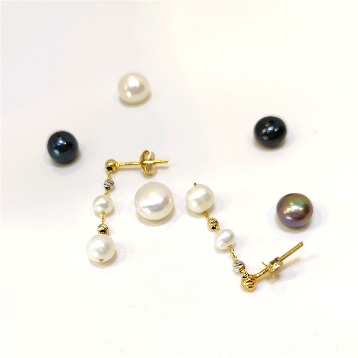 5.5mm Dorika Toplu İnci Sallanan Küpe 14 Ayar Altın HD VİDEOLU