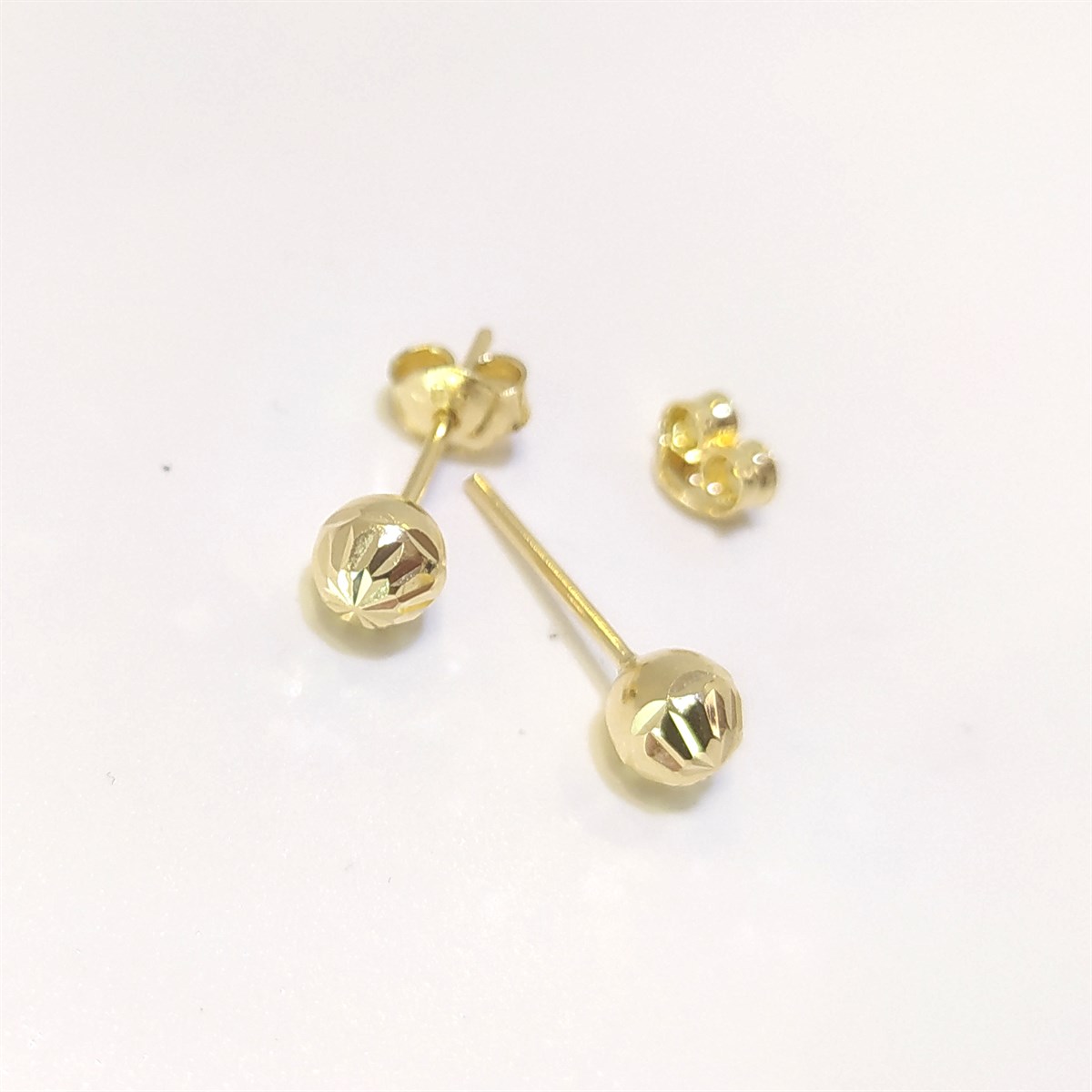 5mm Dorika Top Küpe 14 Ayar Altın