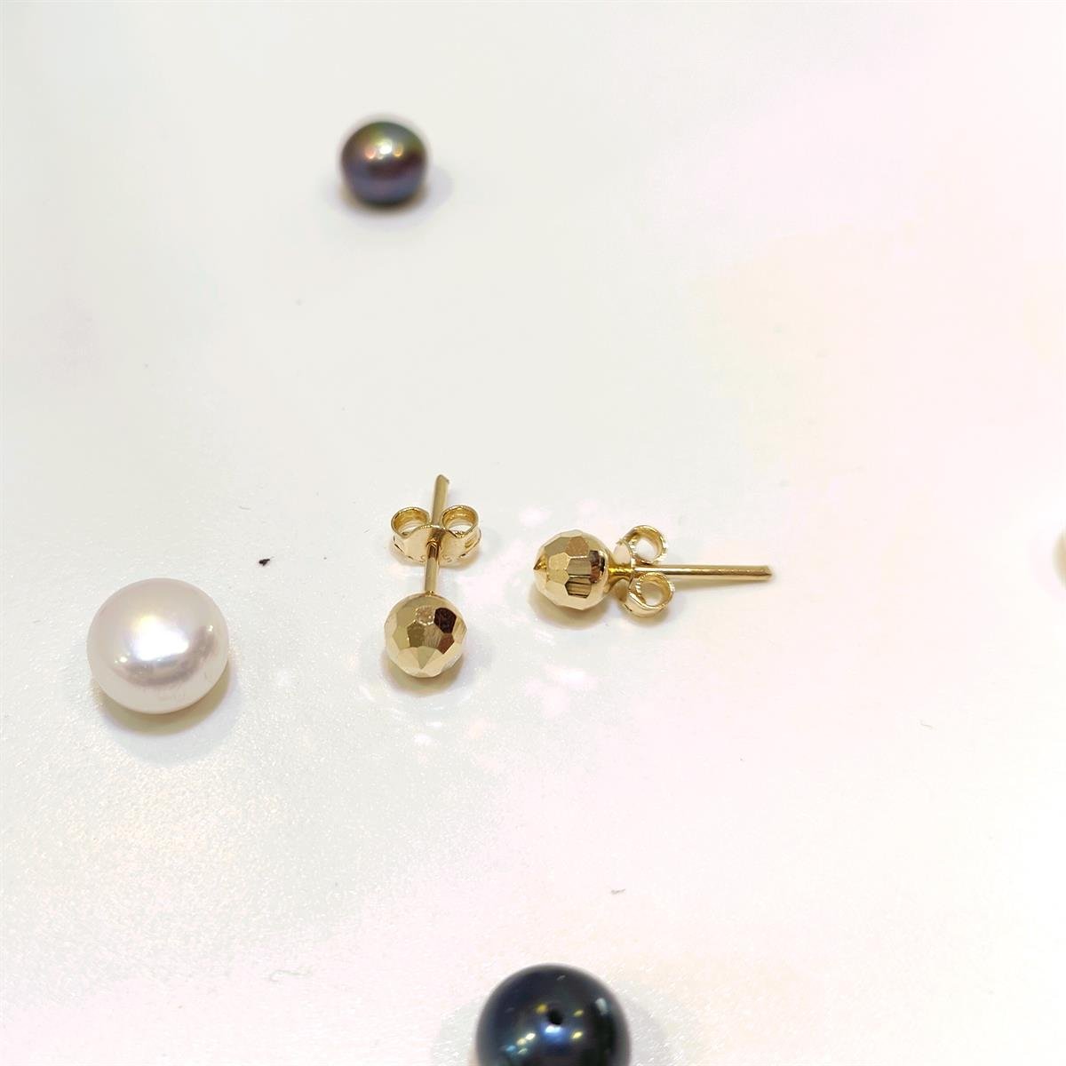 5mm Dövme Kalemli Top Vidalı Küpe 14 Ayar Altın HD VİDEOLU