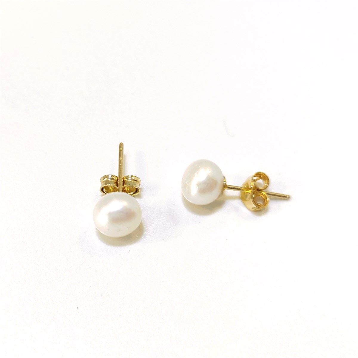 6,6mm İnci Vidalı Küpe 14 Ayar Altın 4K VİDEOLU