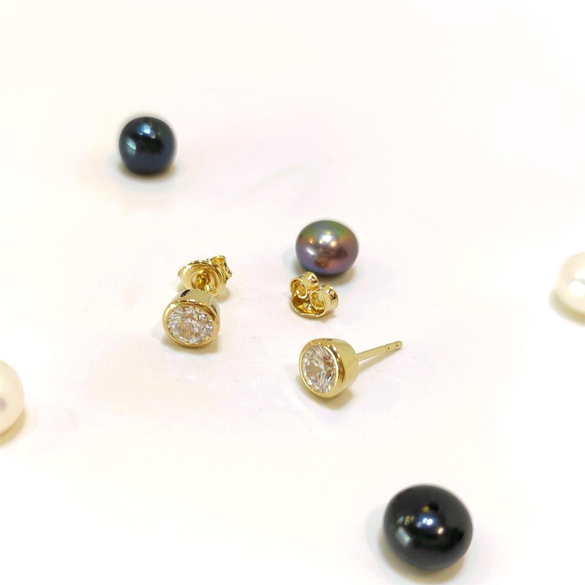 6mm Tek Taş Vidalı Küpe 14 Ayar Altın HD VİDEOLU