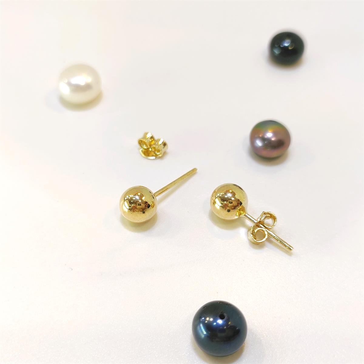 6mm Top Vidalı Küpe 14 Ayar Altın HD VİDEOLU