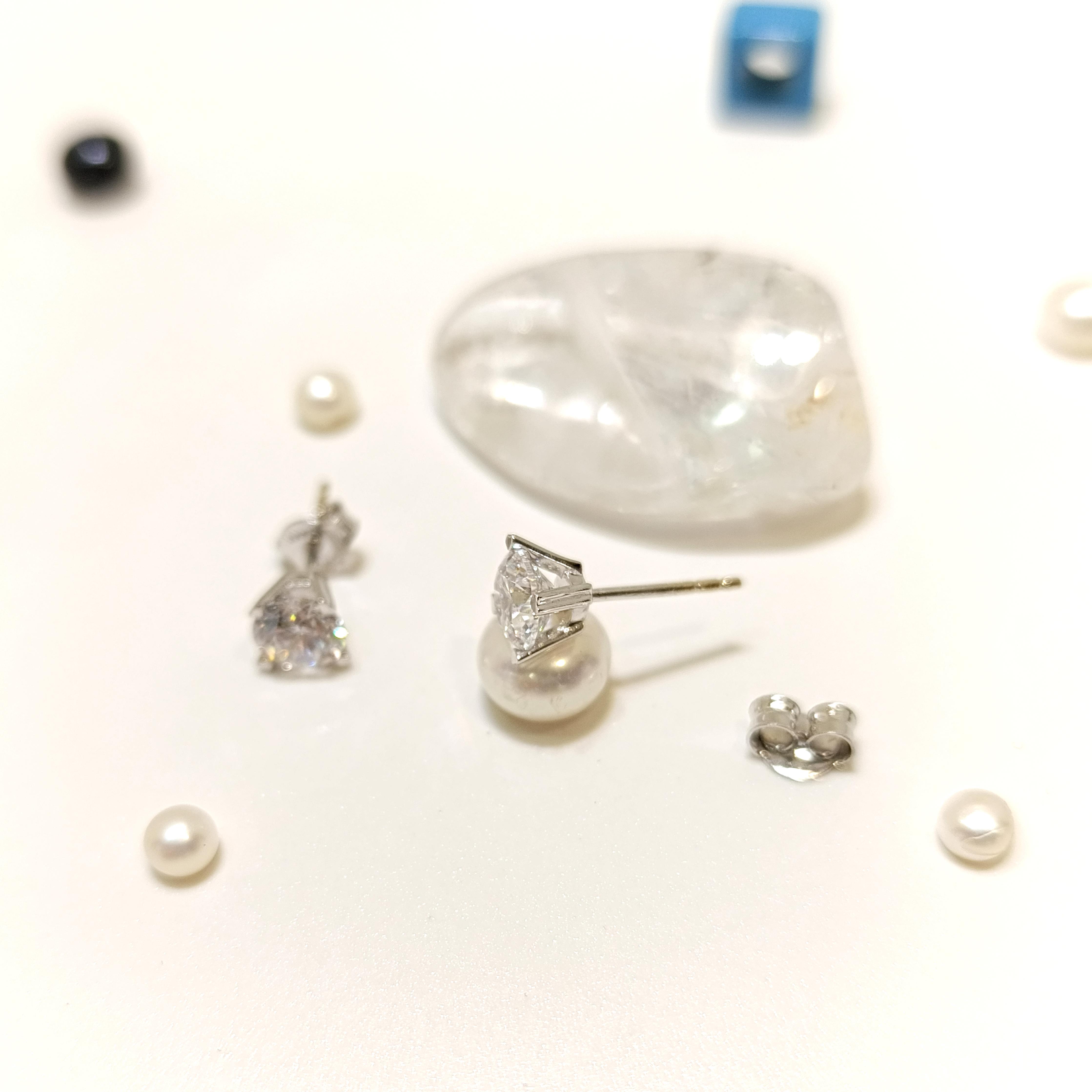 6mm Vidalı Tek Taş Küpe 14 Ayar Altın HD VİDEOLU