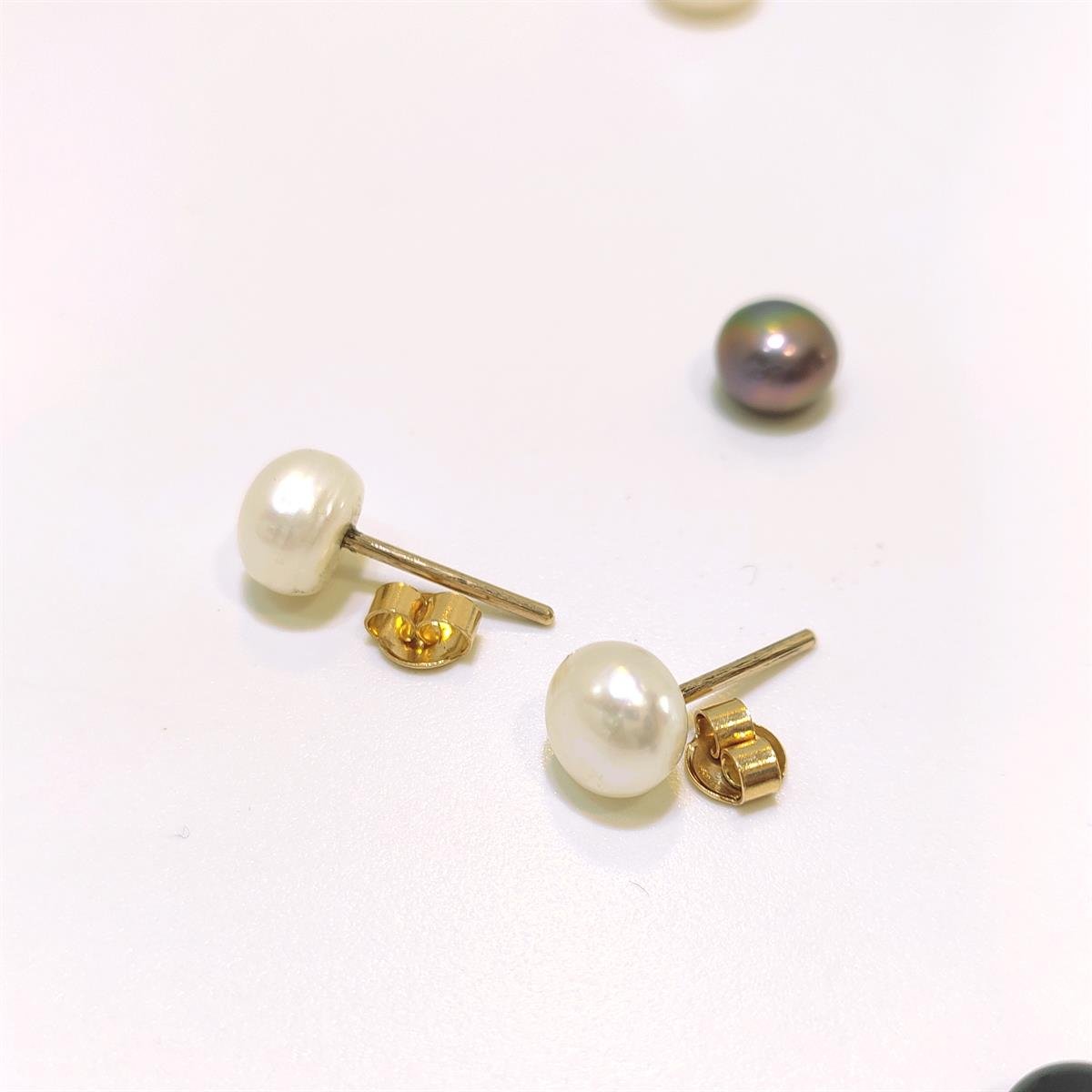 7.8mm İnci Vidalı Top Küpe 14 Ayar Altın HD VİDEOLU